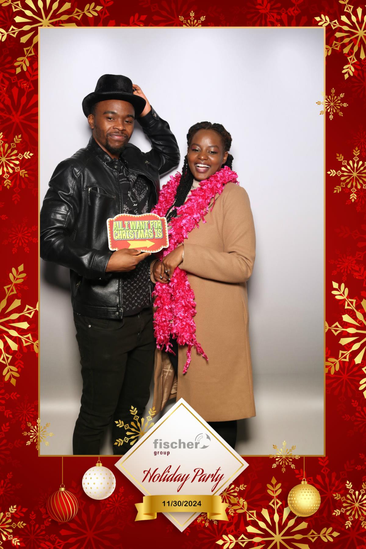 fischer Canada Holiday Party  | View more photos from the event at gallery.myselfiemirror.ca/u/romanmyselfiemirrorca/fischer-Canada-Holiday-Party