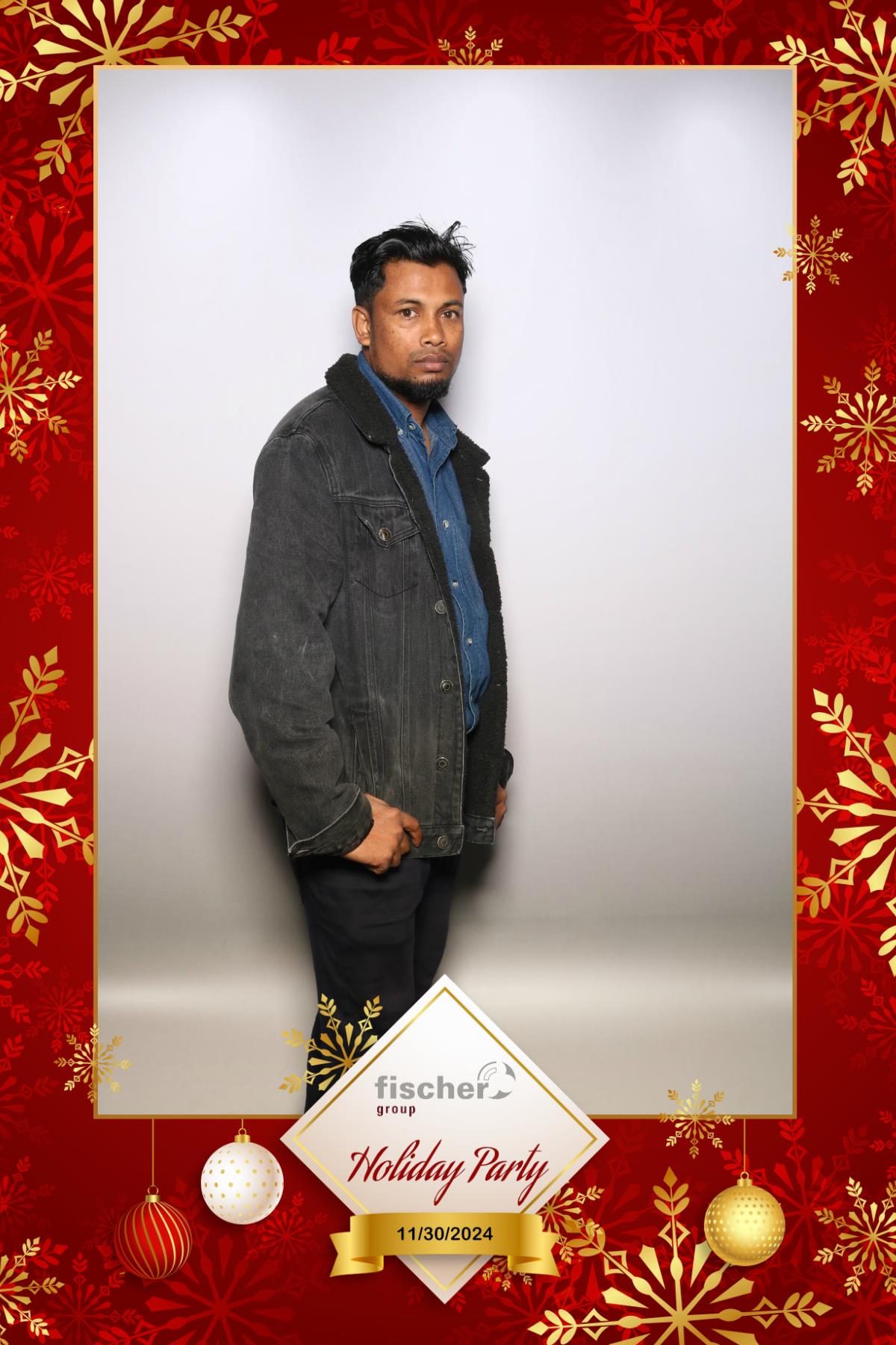 fischer Canada Holiday Party  | View more photos from the event at gallery.myselfiemirror.ca/u/romanmyselfiemirrorca/fischer-Canada-Holiday-Party