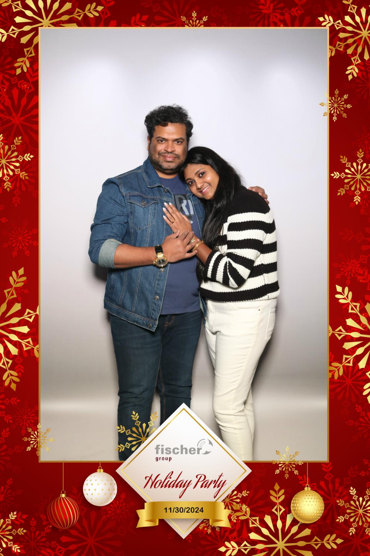 fischer Canada Holiday Party  | View more photos from the event at gallery.myselfiemirror.ca/u/romanmyselfiemirrorca/fischer-Canada-Holiday-Party