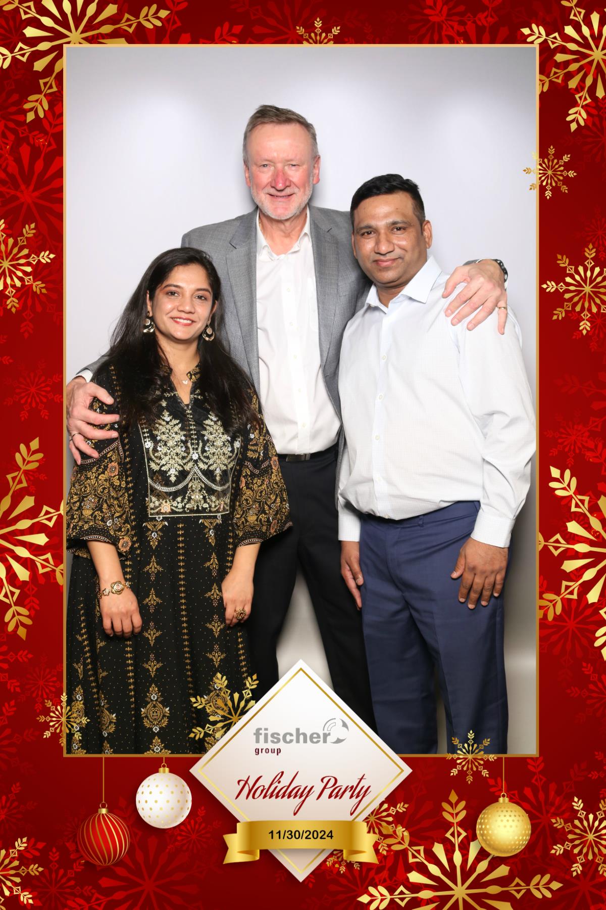 fischer Canada Holiday Party  | View more photos from the event at gallery.myselfiemirror.ca/u/romanmyselfiemirrorca/fischer-Canada-Holiday-Party