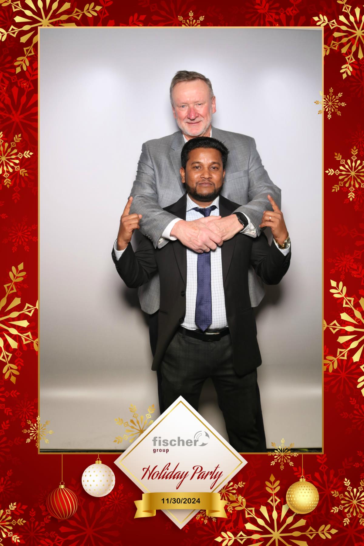 fischer Canada Holiday Party  | View more photos from the event at gallery.myselfiemirror.ca/u/romanmyselfiemirrorca/fischer-Canada-Holiday-Party