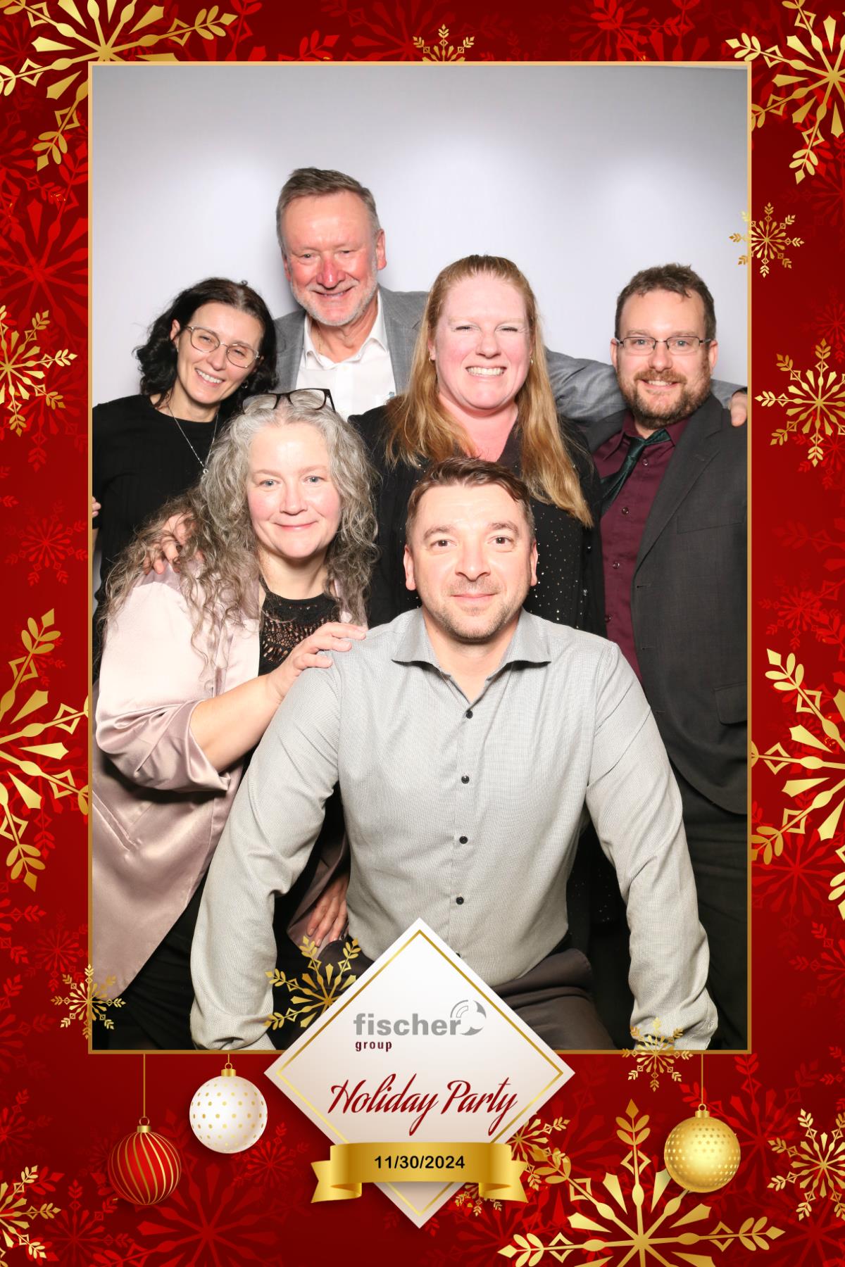fischer Canada Holiday Party  | View more photos from the event at gallery.myselfiemirror.ca/u/romanmyselfiemirrorca/fischer-Canada-Holiday-Party