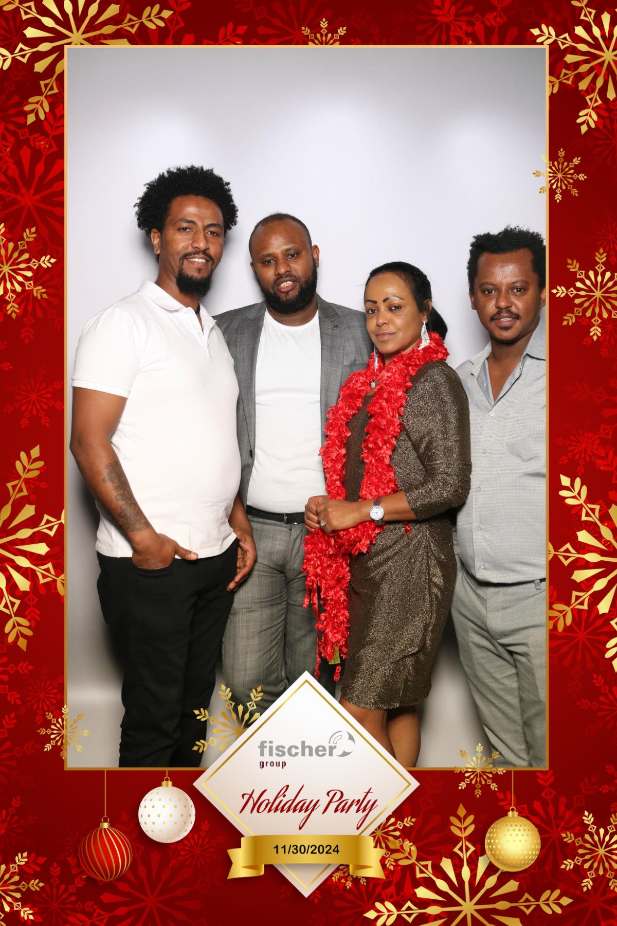 fischer Canada Holiday Party  | View more photos from the event at gallery.myselfiemirror.ca/u/romanmyselfiemirrorca/fischer-Canada-Holiday-Party