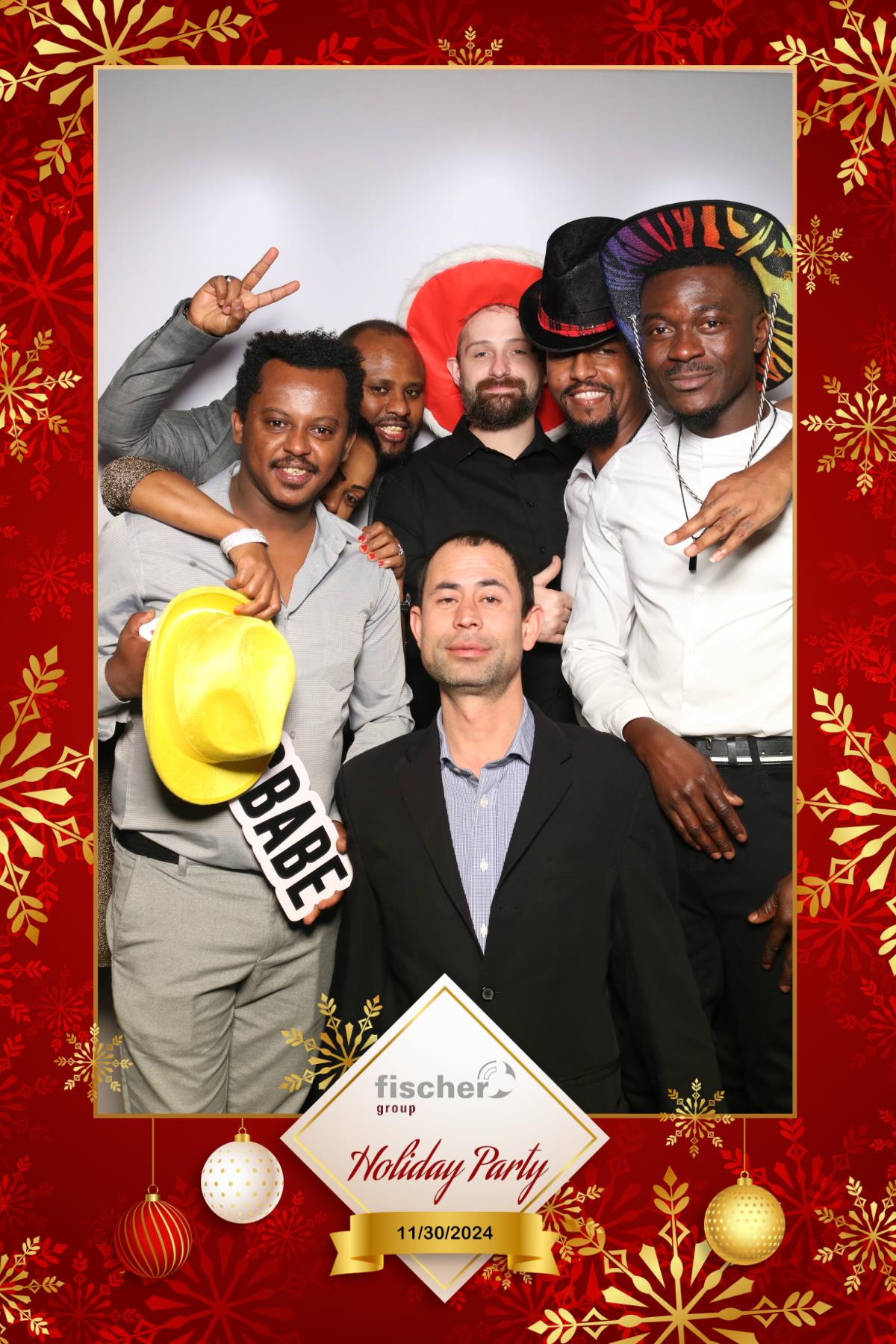 fischer Canada Holiday Party  | View more photos from the event at gallery.myselfiemirror.ca/u/romanmyselfiemirrorca/fischer-Canada-Holiday-Party