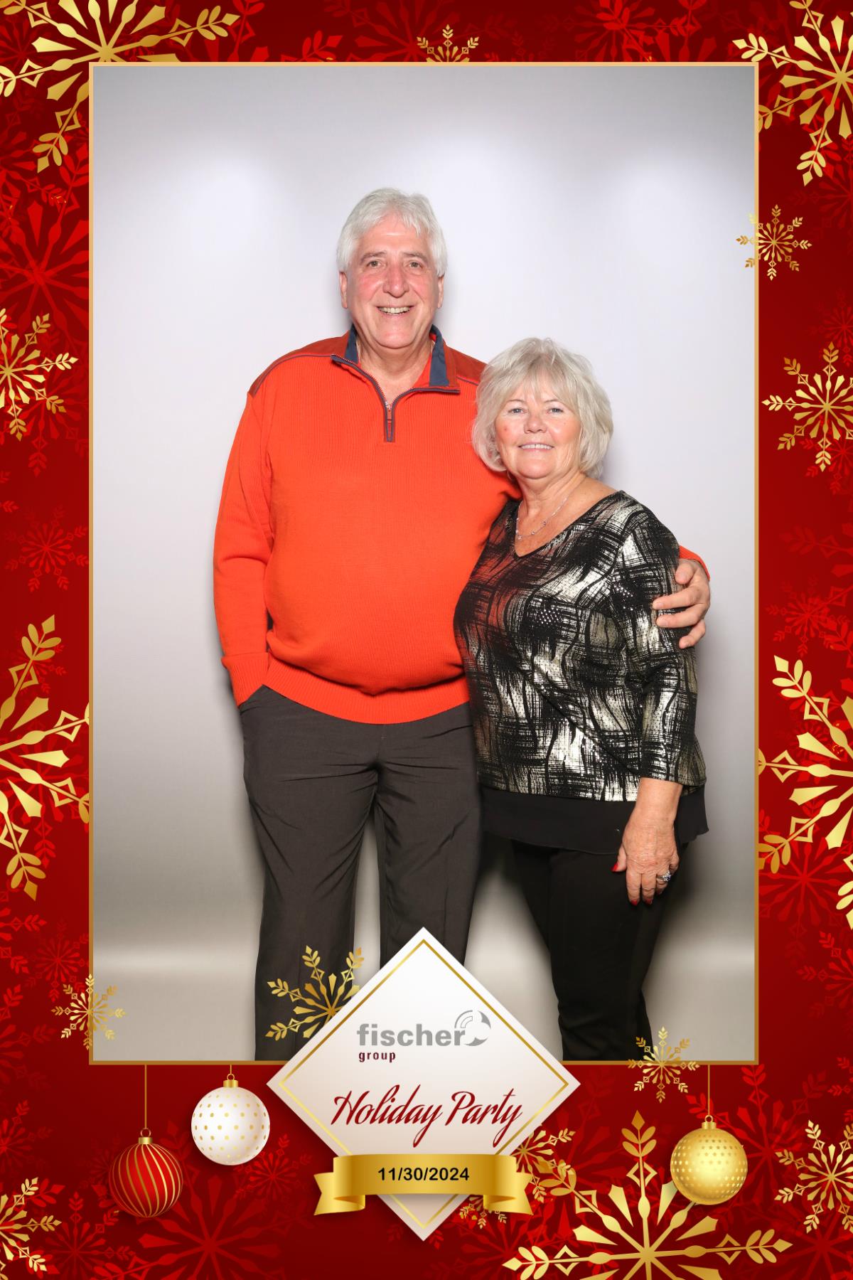 fischer Canada Holiday Party  | View more photos from the event at gallery.myselfiemirror.ca/u/romanmyselfiemirrorca/fischer-Canada-Holiday-Party
