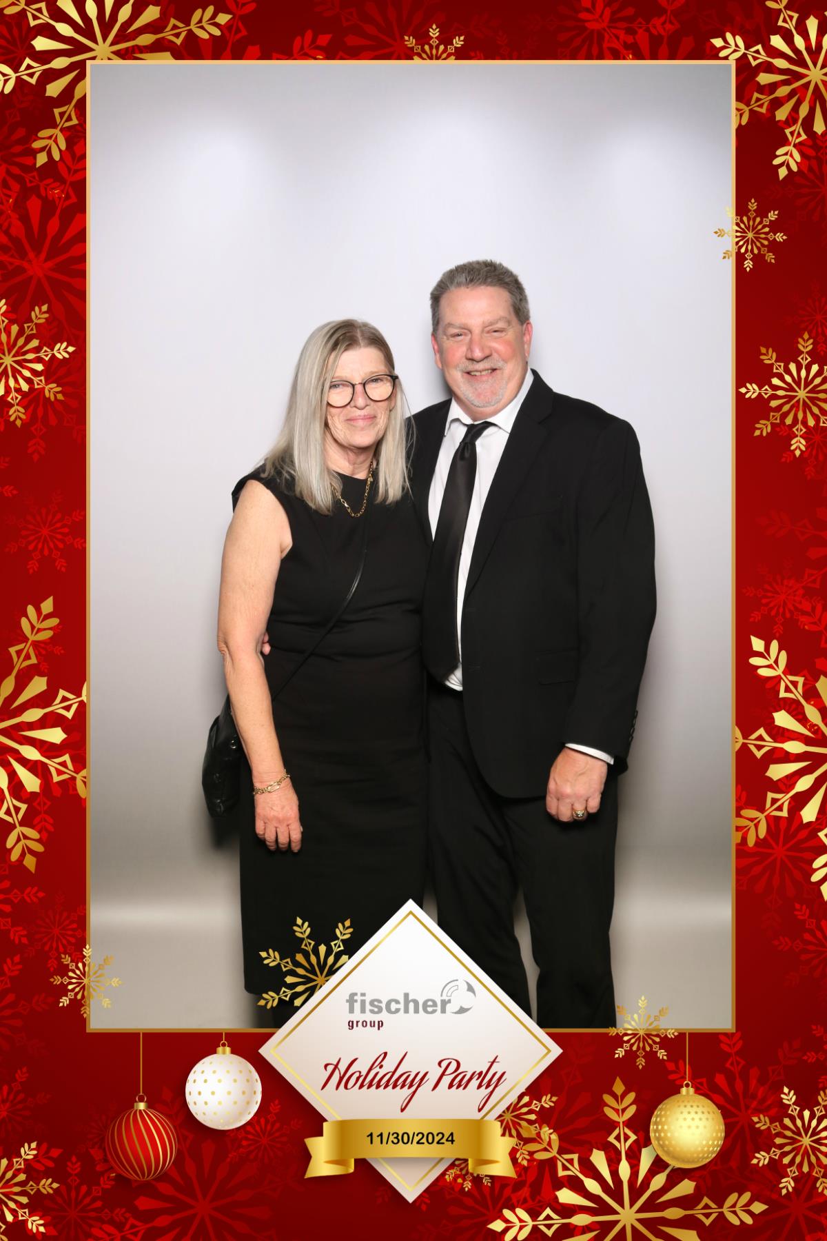 fischer Canada Holiday Party  | View more photos from the event at gallery.myselfiemirror.ca/u/romanmyselfiemirrorca/fischer-Canada-Holiday-Party