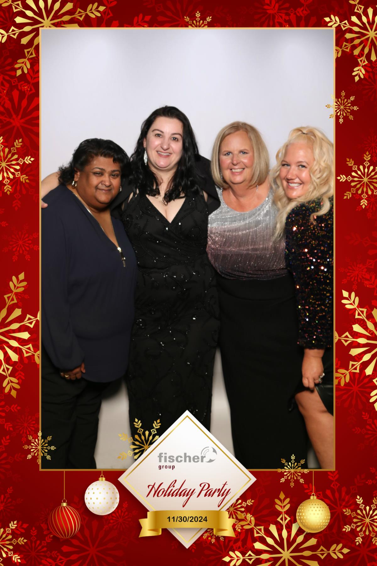 fischer Canada Holiday Party  | View more photos from the event at gallery.myselfiemirror.ca/u/romanmyselfiemirrorca/fischer-Canada-Holiday-Party