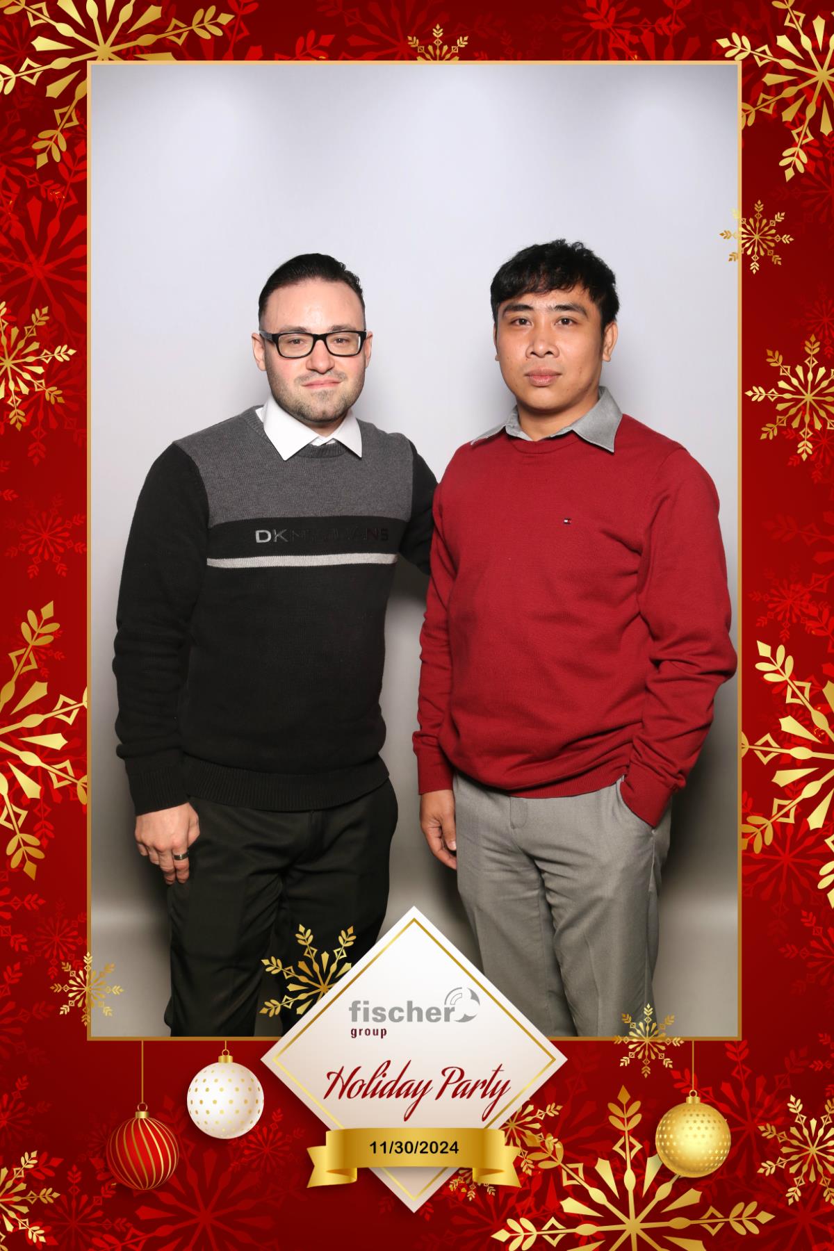 fischer Canada Holiday Party  | View more photos from the event at gallery.myselfiemirror.ca/u/romanmyselfiemirrorca/fischer-Canada-Holiday-Party