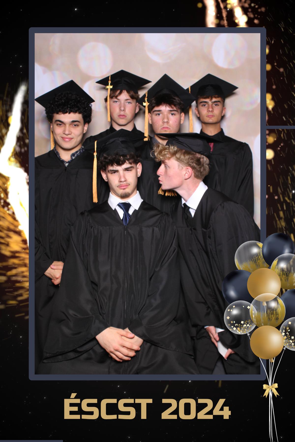 École Sainte-Trinité Graduation 2024 | View more photos from the event at gallery.myselfiemirror.ca/u/romanmyselfiemirrorca/École-Sainte-Trinité-Graduation-2024