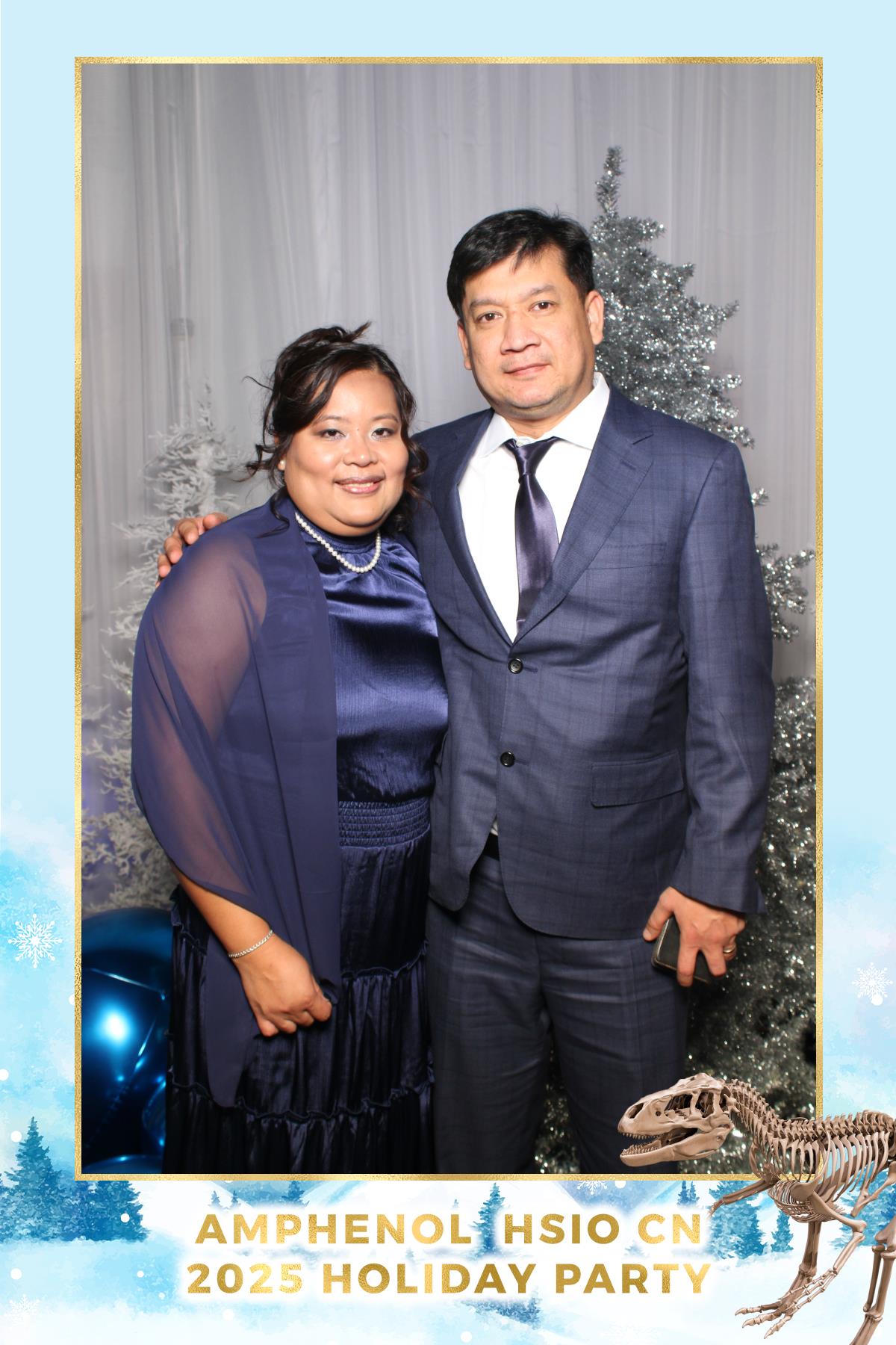 Amphenol-HSIO Holiday Party | View more photos from the event at gallery.myselfiemirror.ca/u/romanmyselfiemirrorca/Amphenol-HSIO-Holiday-Party