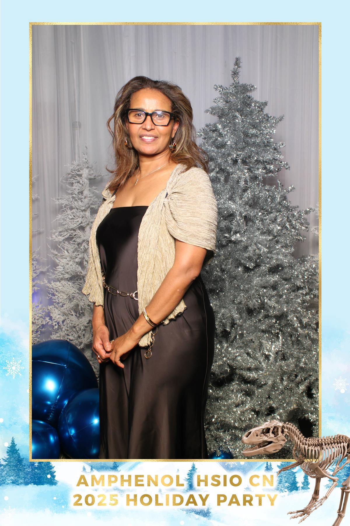 Amphenol-HSIO Holiday Party | View more photos from the event at gallery.myselfiemirror.ca/u/romanmyselfiemirrorca/Amphenol-HSIO-Holiday-Party