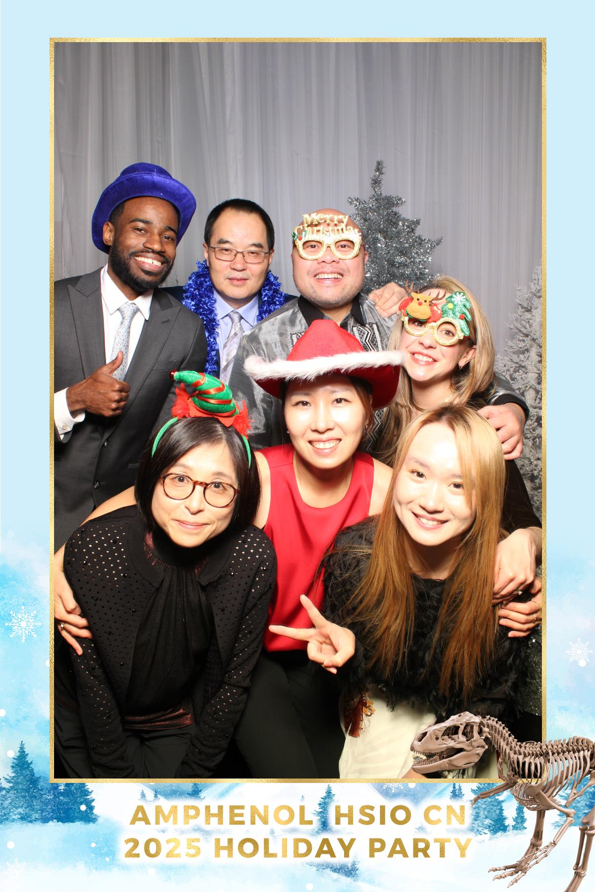 Amphenol-HSIO Holiday Party | View more photos from the event at gallery.myselfiemirror.ca/u/romanmyselfiemirrorca/Amphenol-HSIO-Holiday-Party