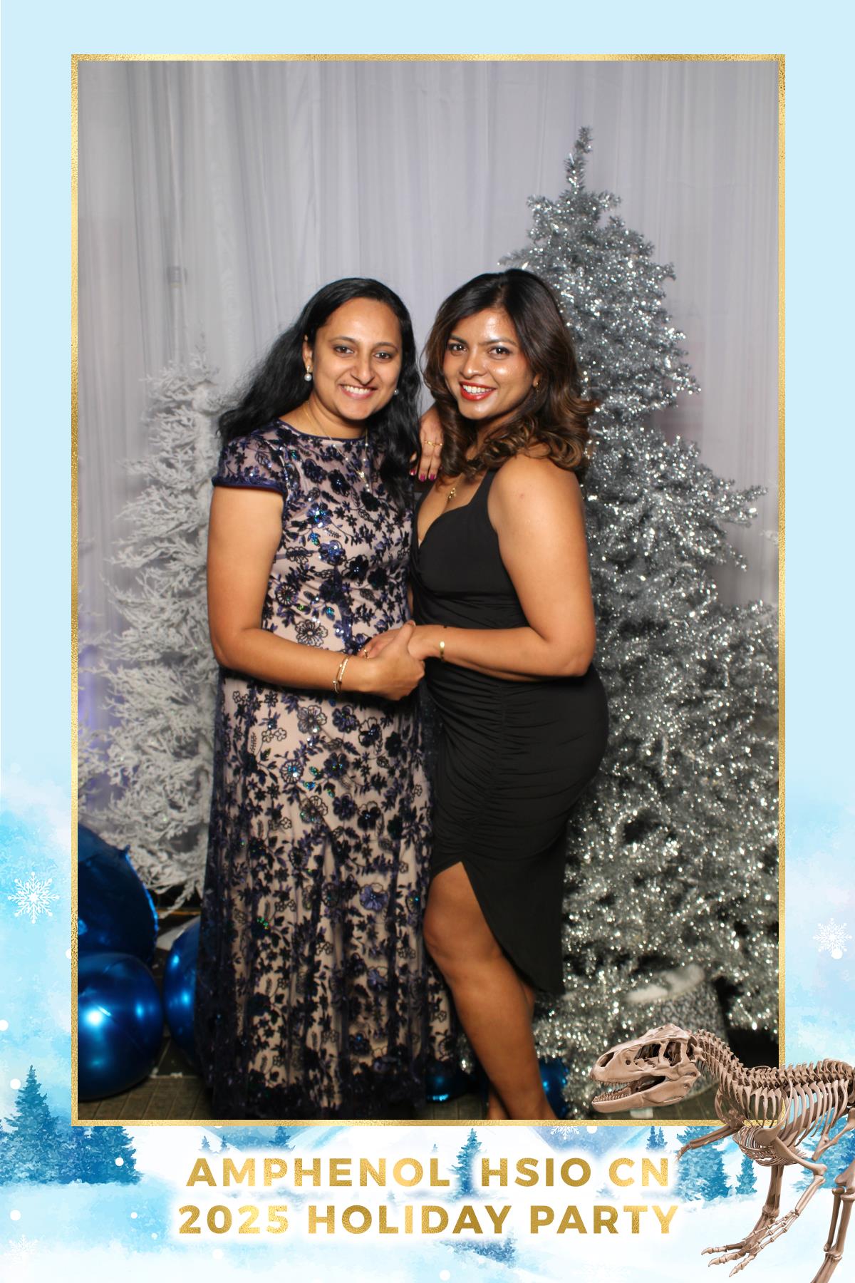 Amphenol-HSIO Holiday Party | View more photos from the event at gallery.myselfiemirror.ca/u/romanmyselfiemirrorca/Amphenol-HSIO-Holiday-Party