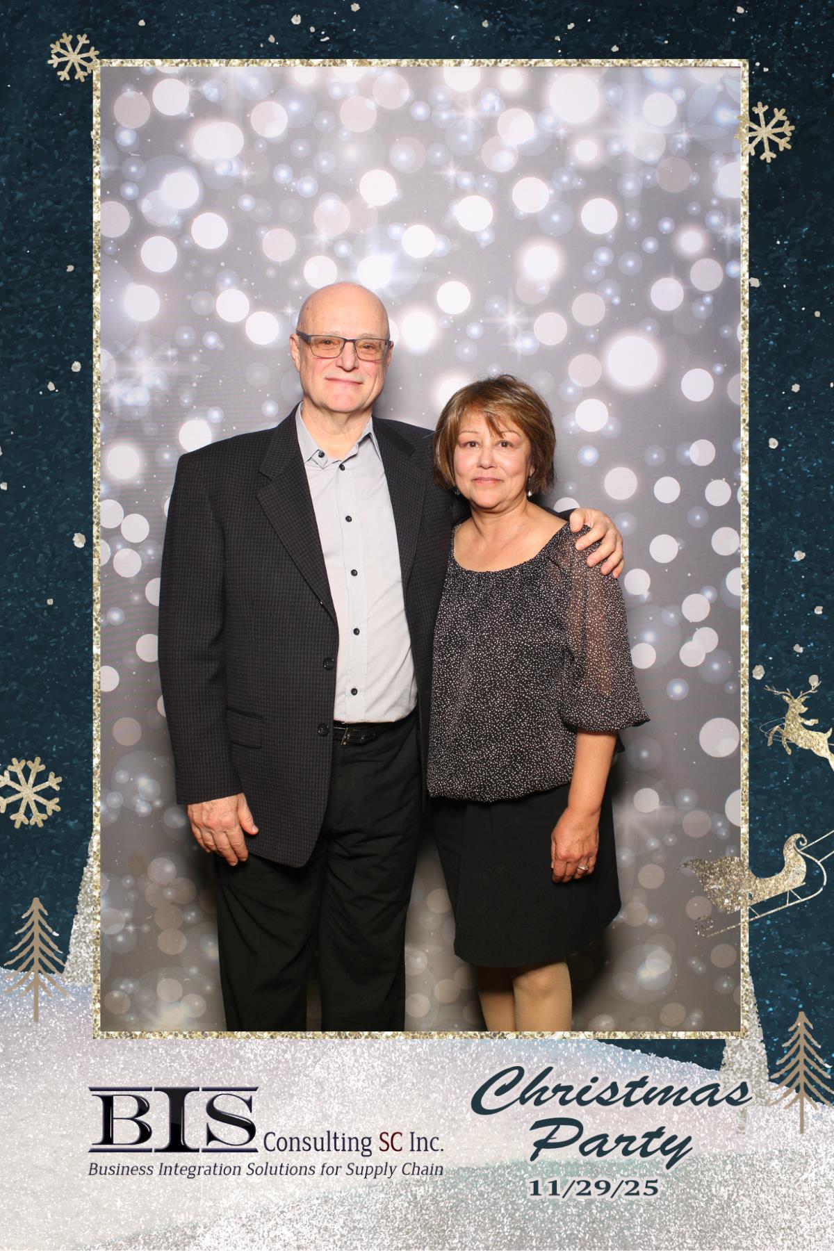BIS Consulting Christmas Party | View more photos from the event at gallery.myselfiemirror.ca/u/romanmyselfiemirrorca/BIS-Consulting-Christmas-Party