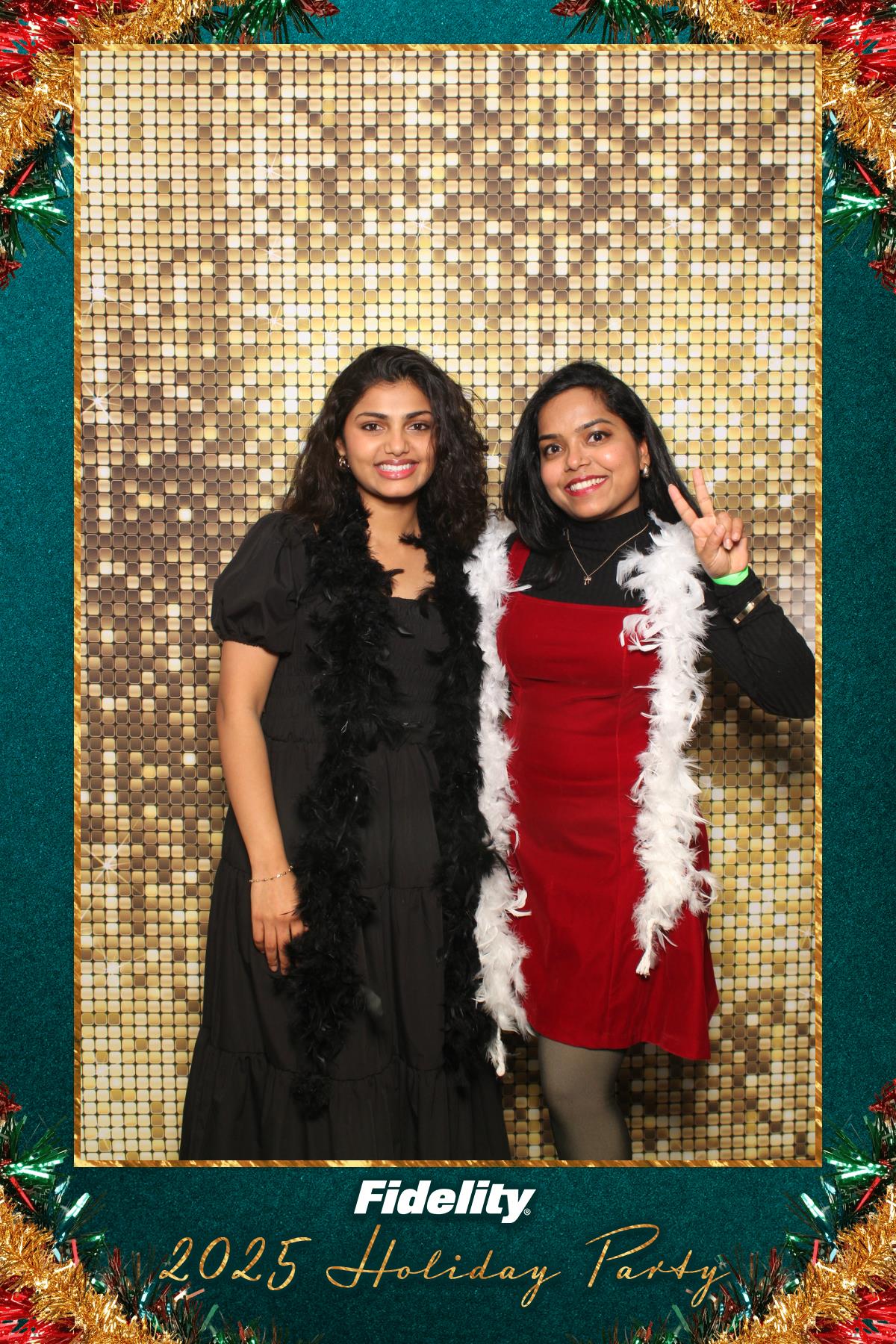 Fidelity Canada Holiday Party | View more photos from the event at gallery.myselfiemirror.ca/u/romanmyselfiemirrorca/Fidelity-Canada-Holiday-Party