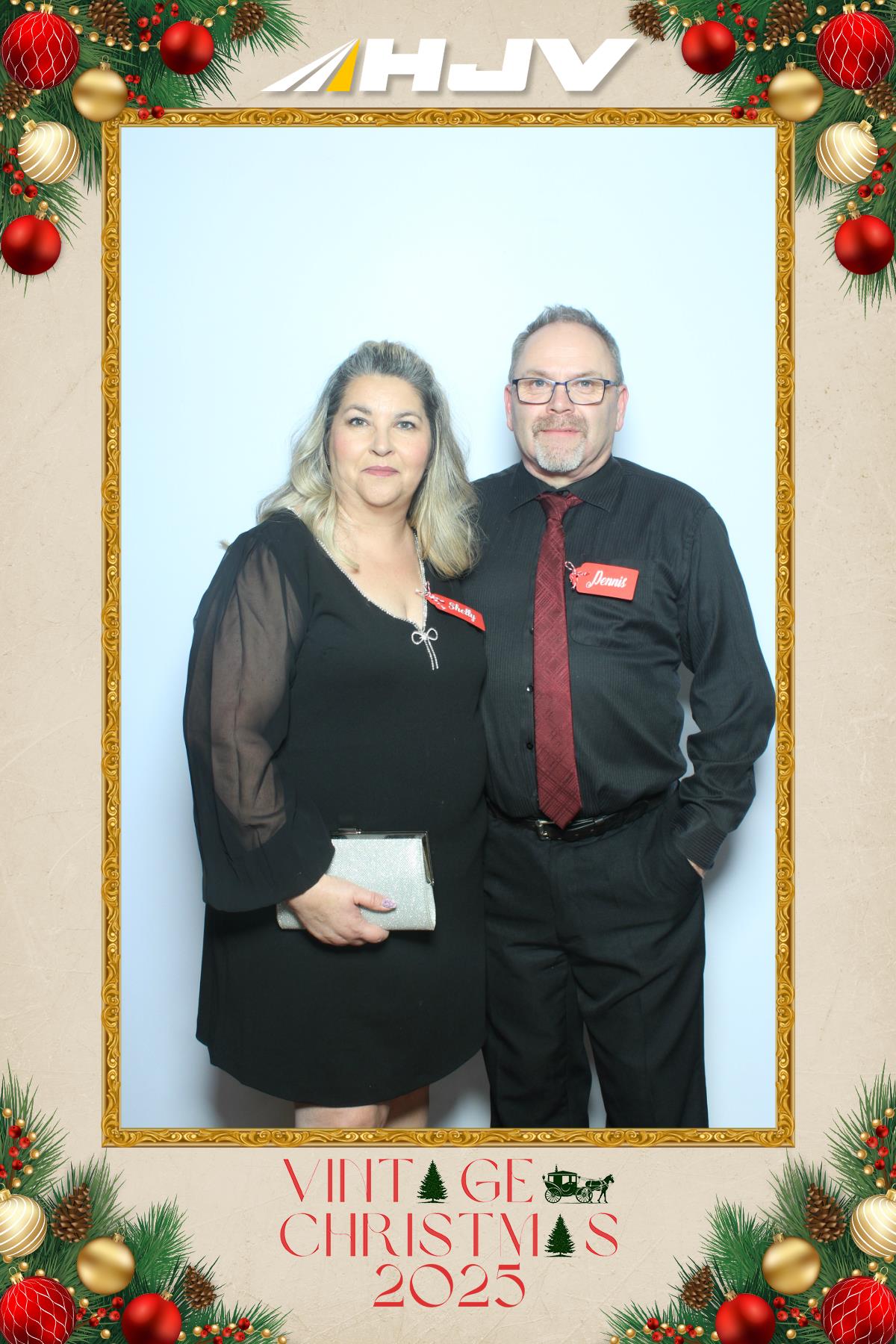HJV Vintage Christmas 2025 | View more photos from the event at gallery.myselfiemirror.ca/u/romanmyselfiemirrorca/HJV-Vintage-Christmas-2025
