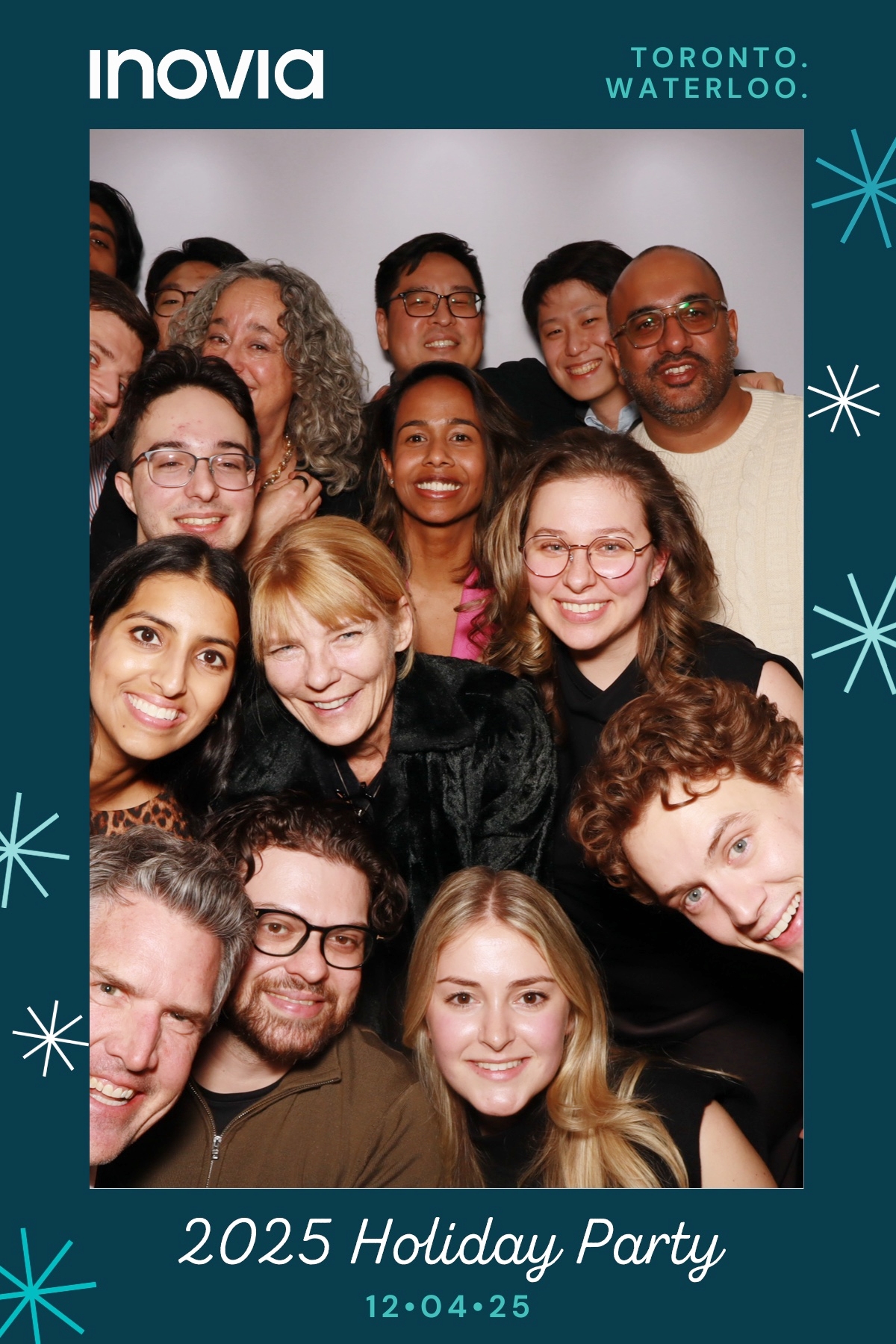 Inovia Holiday Party | View more photos from the event at gallery.myselfiemirror.ca/u/romanmyselfiemirrorca/Inovia-Holiday-Party