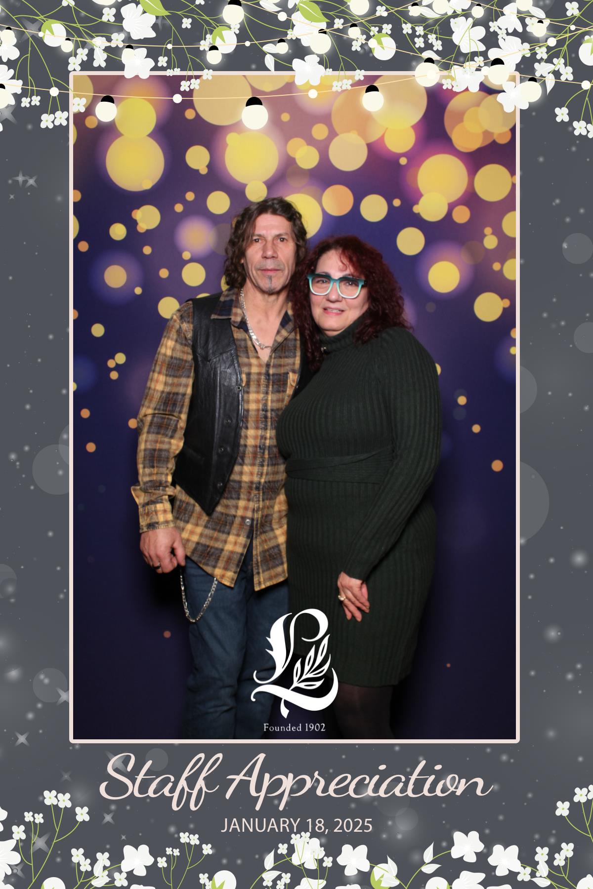 Lambton's Holiday Staff Party | View more photos from the event at gallery.myselfiemirror.ca/u/romanmyselfiemirrorca/Lambtons-Holiday-Staff-Party
