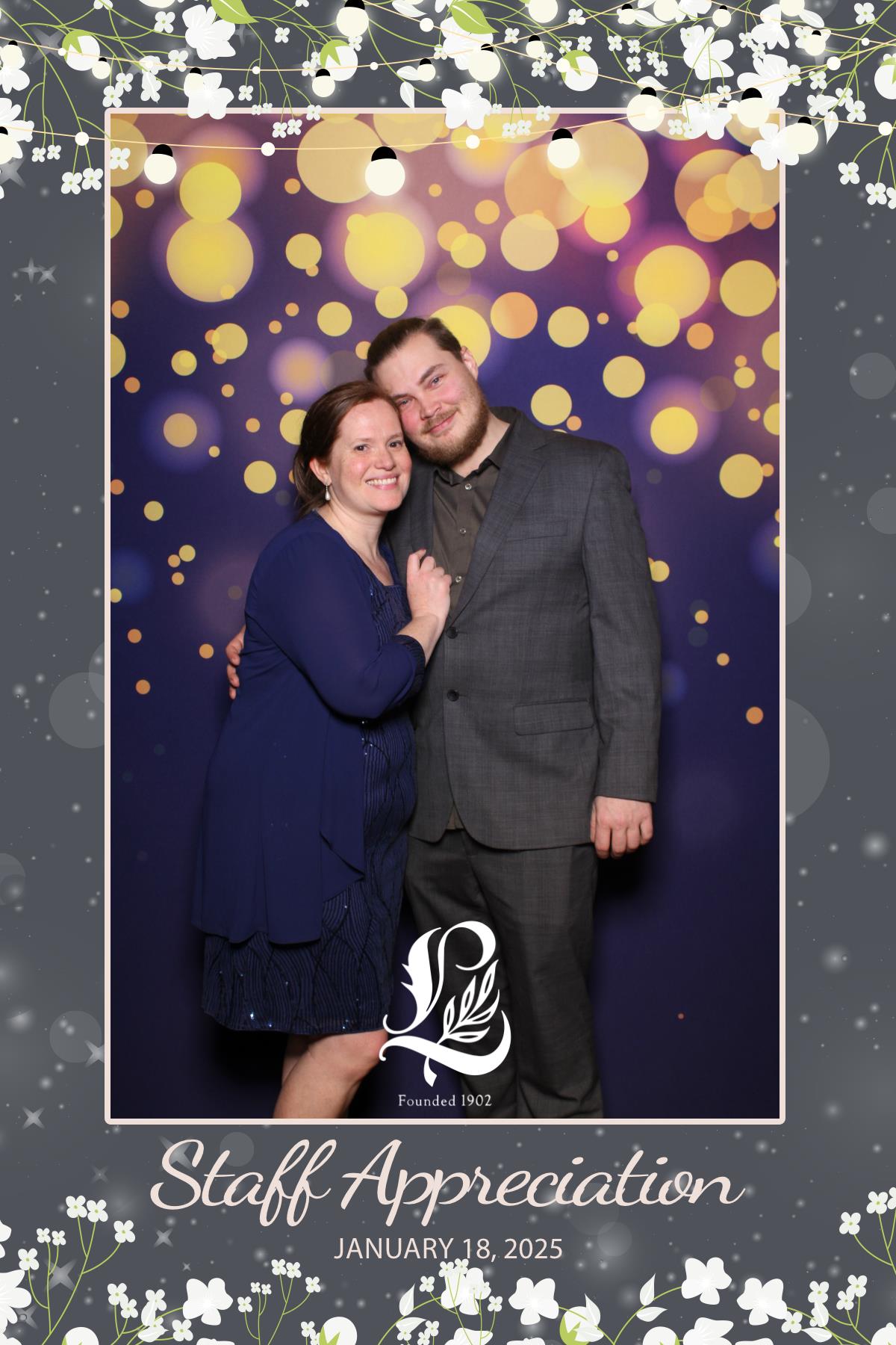 Lambton's Holiday Staff Party | View more photos from the event at gallery.myselfiemirror.ca/u/romanmyselfiemirrorca/Lambtons-Holiday-Staff-Party