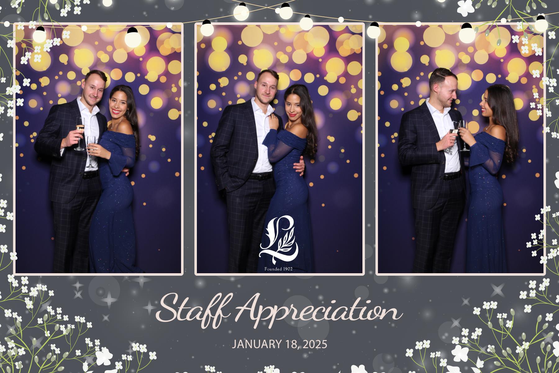 Lambton's Holiday Staff Party | View more photos from the event at gallery.myselfiemirror.ca/u/romanmyselfiemirrorca/Lambtons-Holiday-Staff-Party