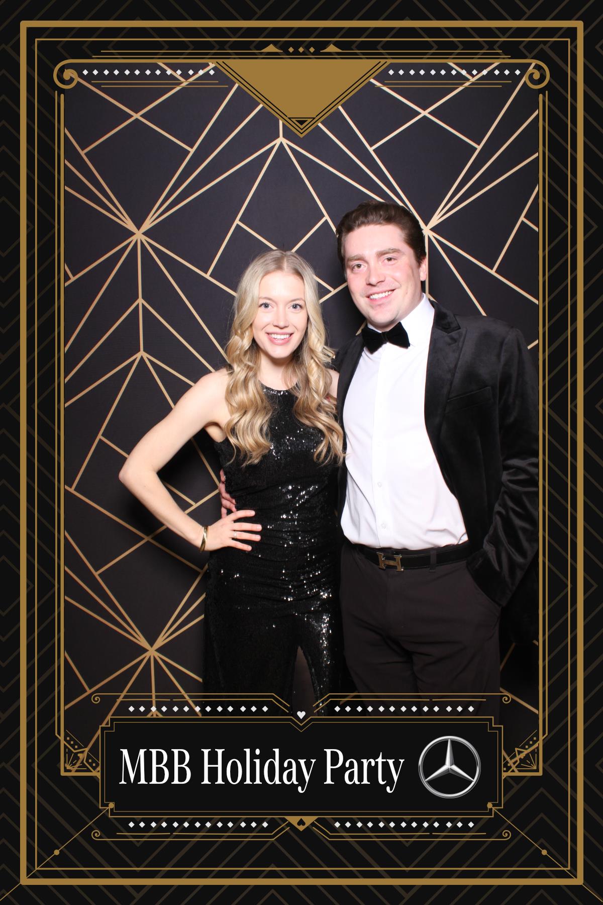 MB Burlington Christmas Party | View more photos from the event at gallery.myselfiemirror.ca/u/romanmyselfiemirrorca/MB-Burlington-Christmas-Party-0