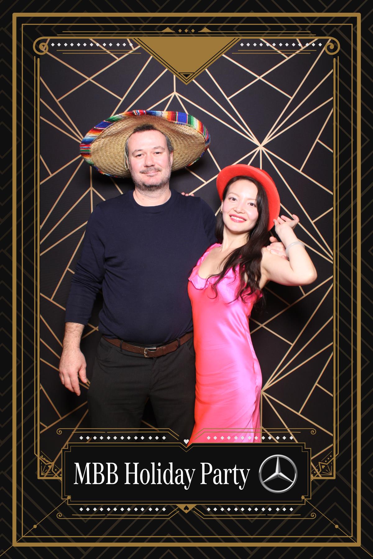 MB Burlington Christmas Party | View more photos from the event at gallery.myselfiemirror.ca/u/romanmyselfiemirrorca/MB-Burlington-Christmas-Party-0