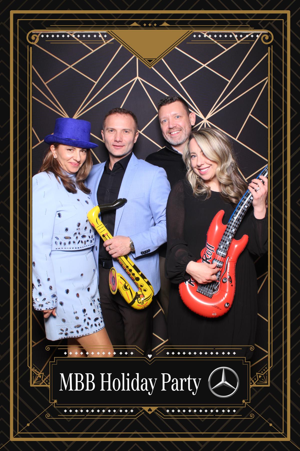 MB Burlington Christmas Party | View more photos from the event at gallery.myselfiemirror.ca/u/romanmyselfiemirrorca/MB-Burlington-Christmas-Party-0