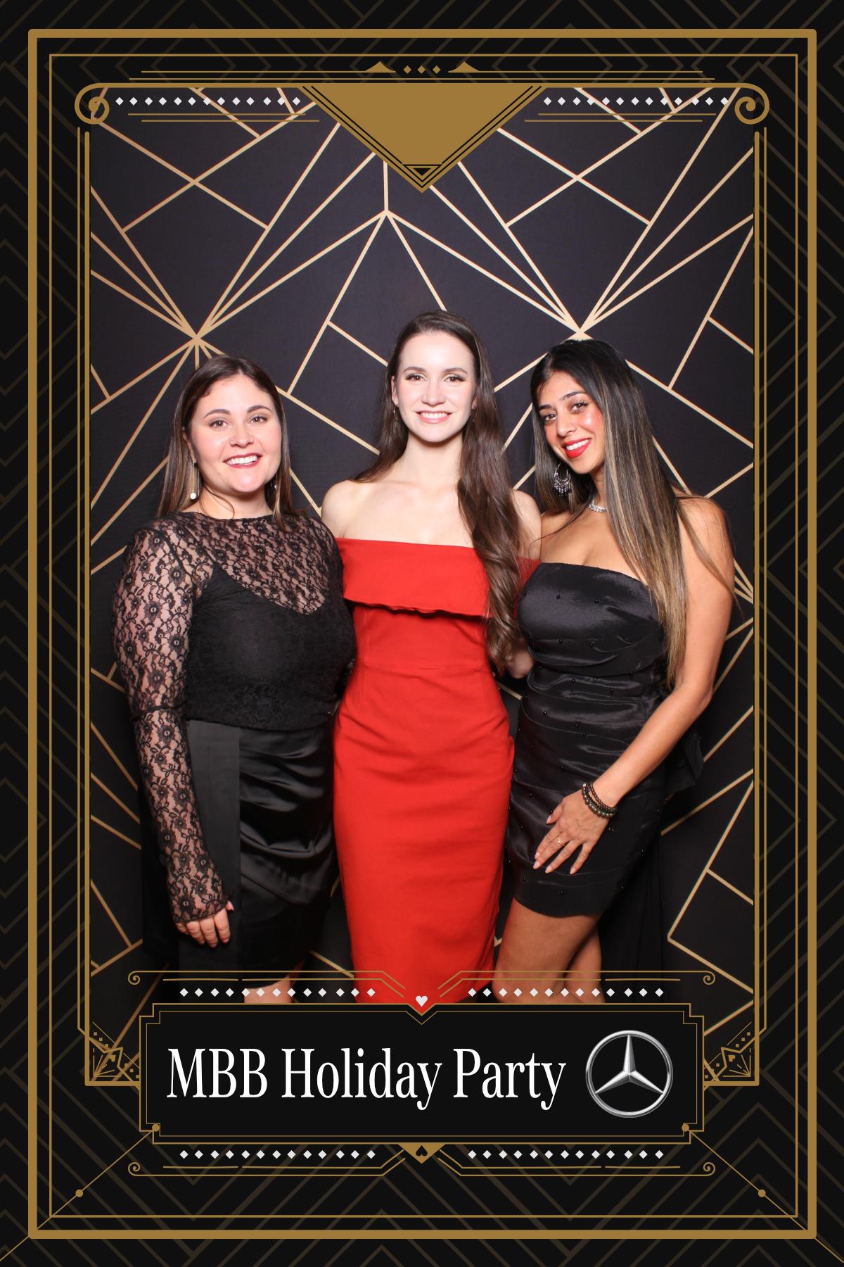 MB Burlington Christmas Party | View more photos from the event at gallery.myselfiemirror.ca/u/romanmyselfiemirrorca/MB-Burlington-Christmas-Party-0