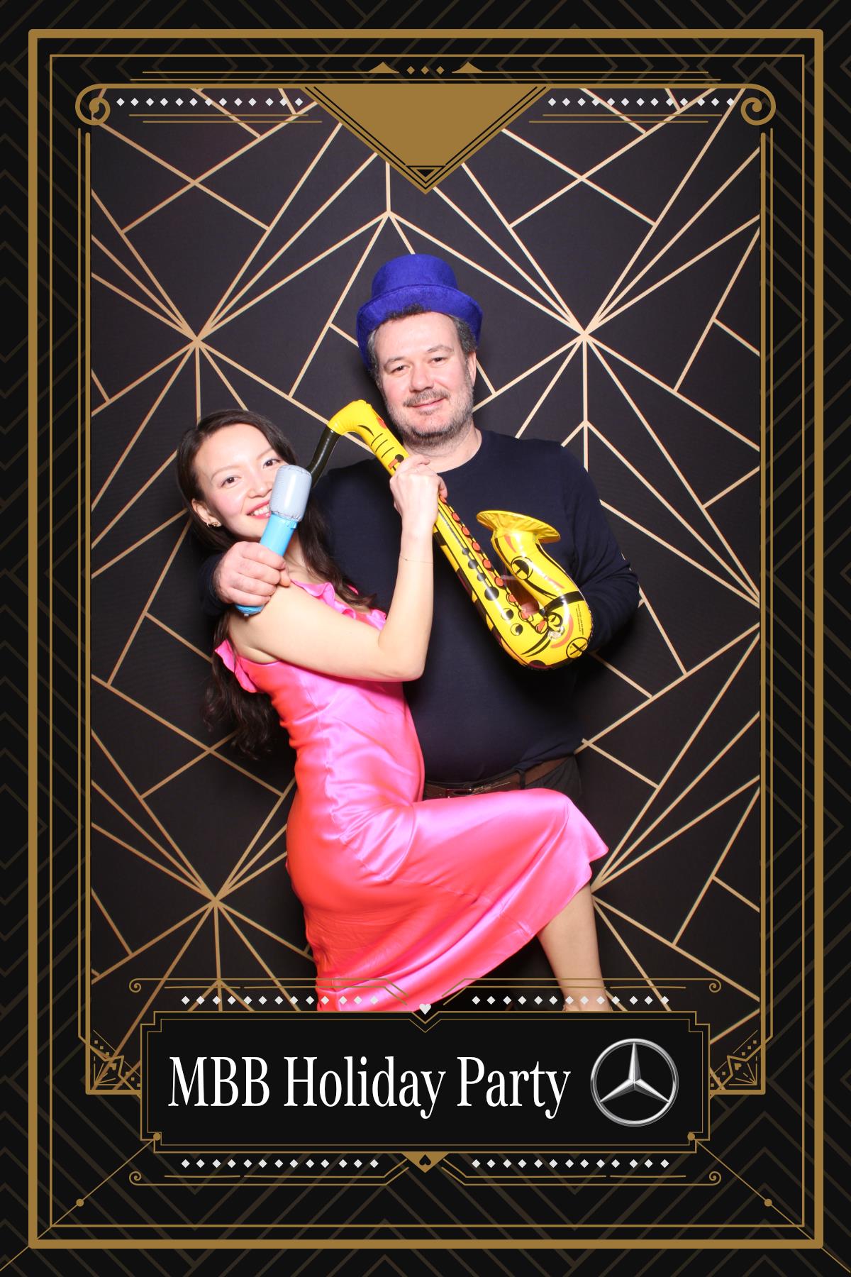 MB Burlington Christmas Party | View more photos from the event at gallery.myselfiemirror.ca/u/romanmyselfiemirrorca/MB-Burlington-Christmas-Party-0