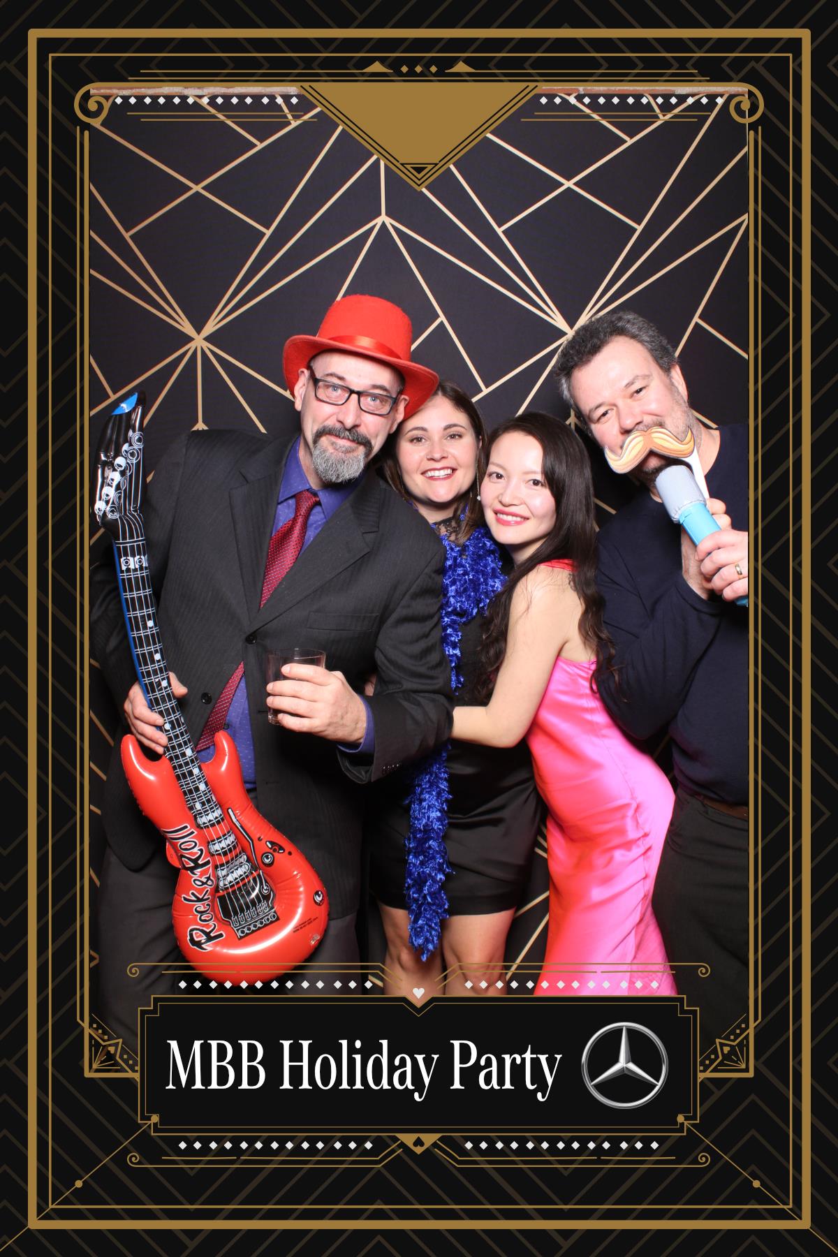 MB Burlington Christmas Party | View more photos from the event at gallery.myselfiemirror.ca/u/romanmyselfiemirrorca/MB-Burlington-Christmas-Party-0