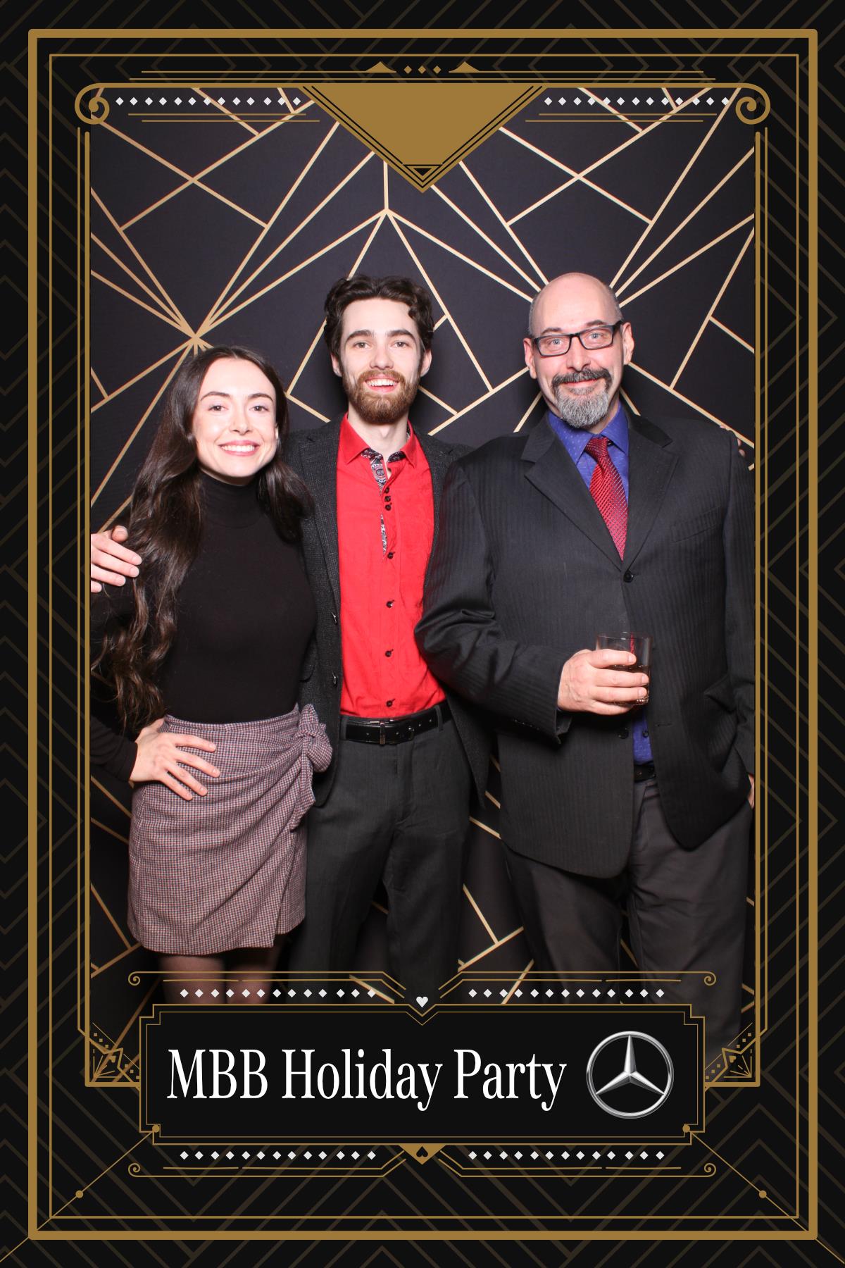 MB Burlington Christmas Party | View more photos from the event at gallery.myselfiemirror.ca/u/romanmyselfiemirrorca/MB-Burlington-Christmas-Party-0