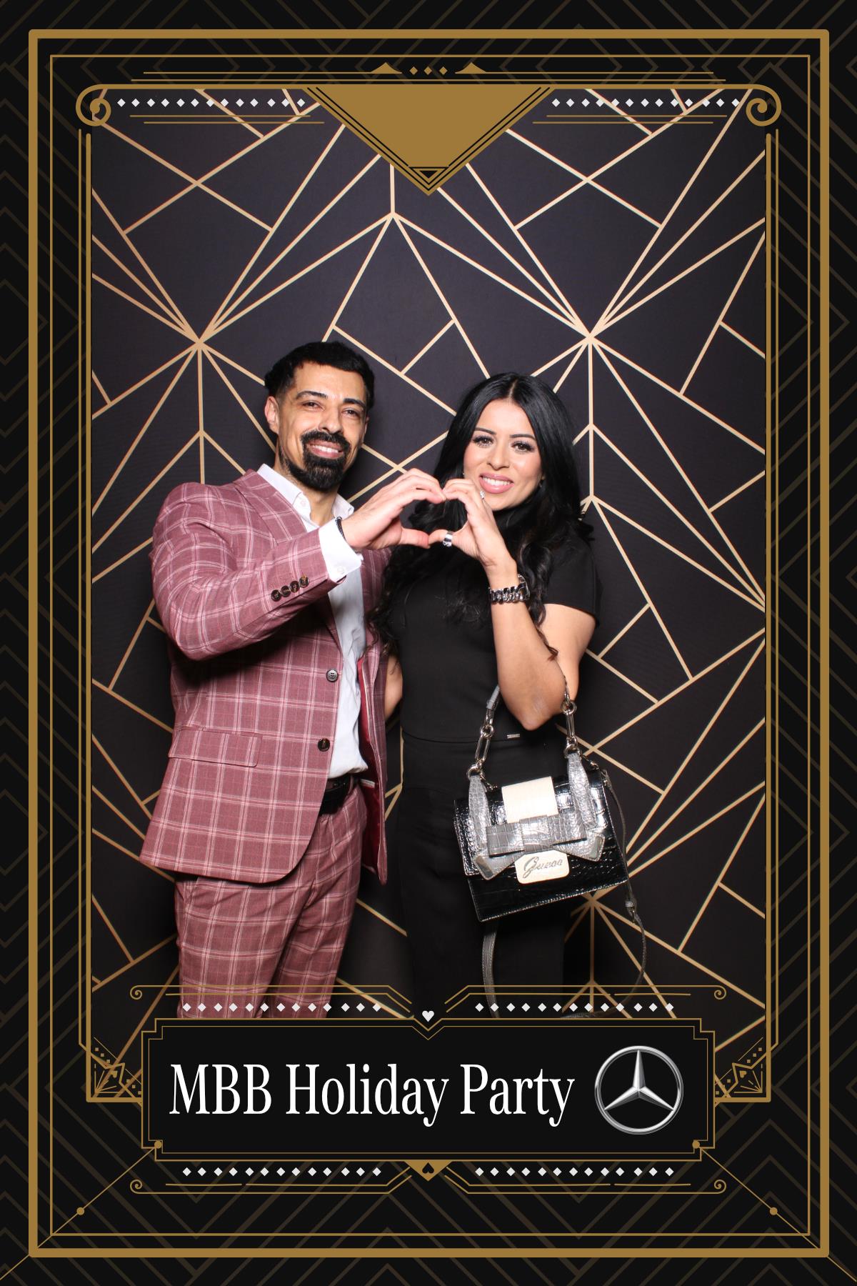 MB Burlington Christmas Party | View more photos from the event at gallery.myselfiemirror.ca/u/romanmyselfiemirrorca/MB-Burlington-Christmas-Party-0