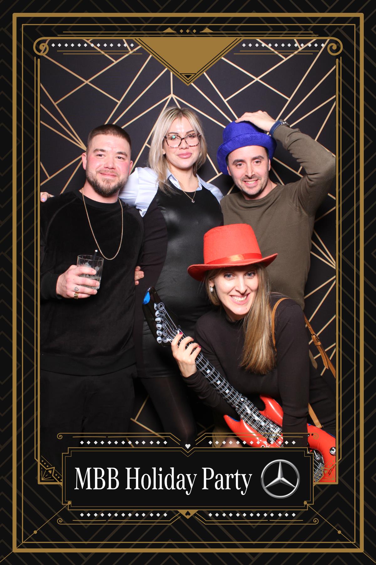 MB Burlington Christmas Party | View more photos from the event at gallery.myselfiemirror.ca/u/romanmyselfiemirrorca/MB-Burlington-Christmas-Party-0