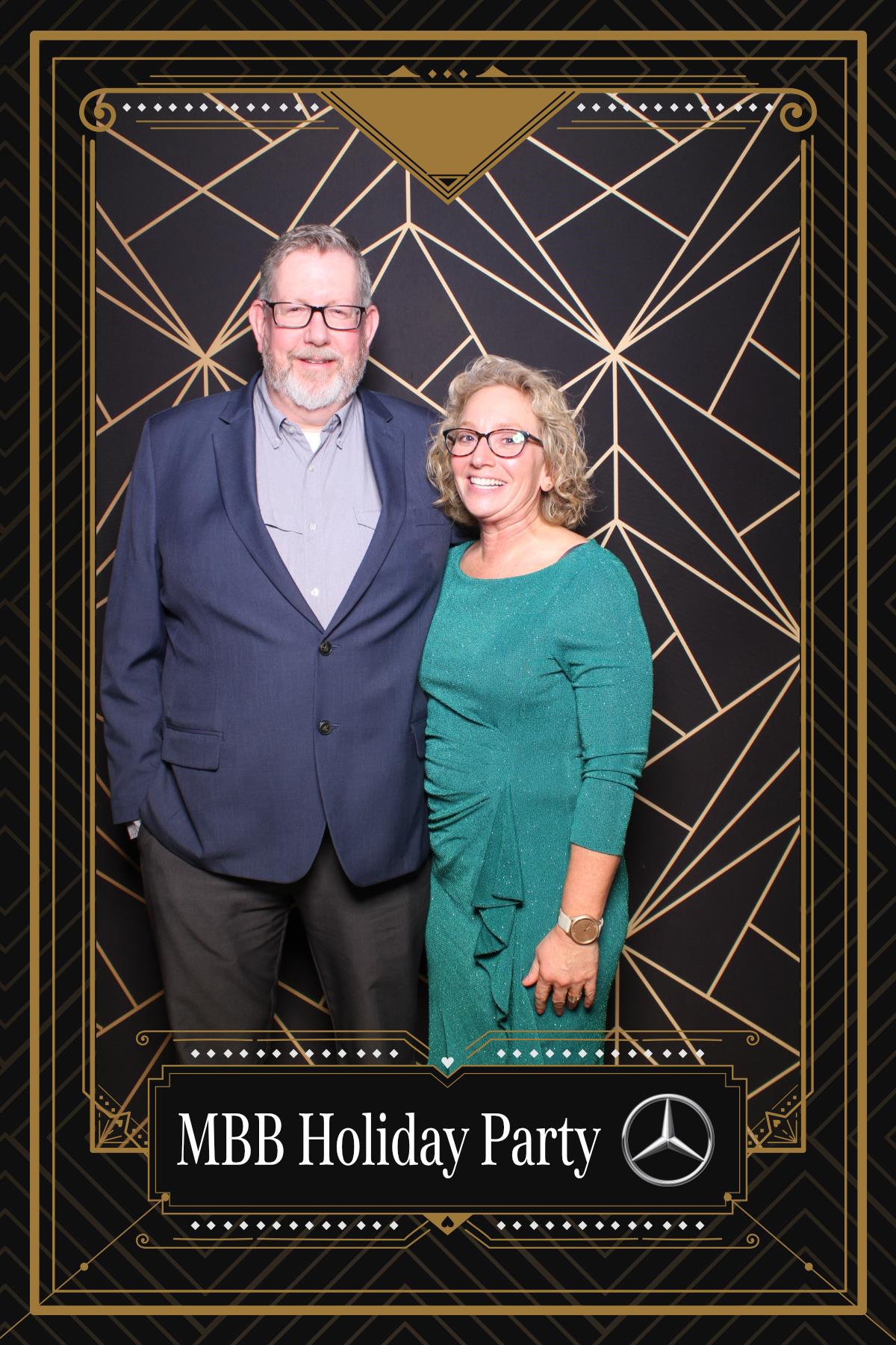 MB Burlington Christmas Party | View more photos from the event at gallery.myselfiemirror.ca/u/romanmyselfiemirrorca/MB-Burlington-Christmas-Party-0