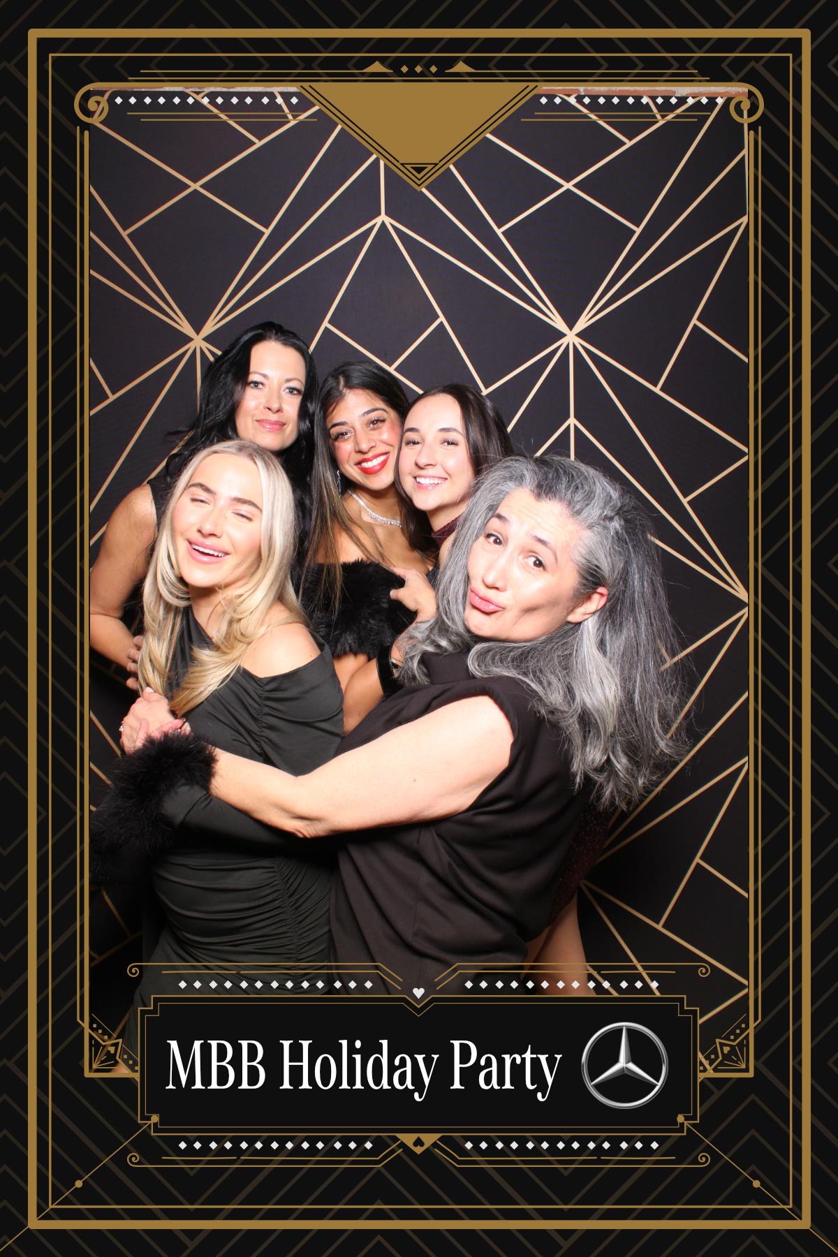 MB Burlington Christmas Party | View more photos from the event at gallery.myselfiemirror.ca/u/romanmyselfiemirrorca/MB-Burlington-Christmas-Party-0