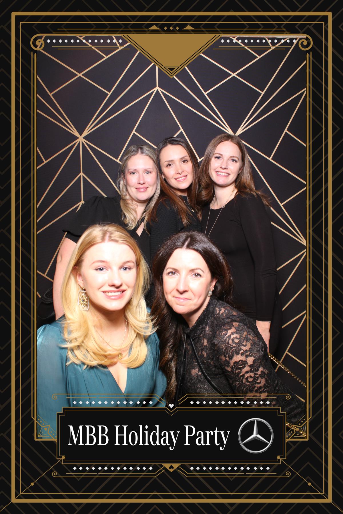 MB Burlington Christmas Party | View more photos from the event at gallery.myselfiemirror.ca/u/romanmyselfiemirrorca/MB-Burlington-Christmas-Party-0