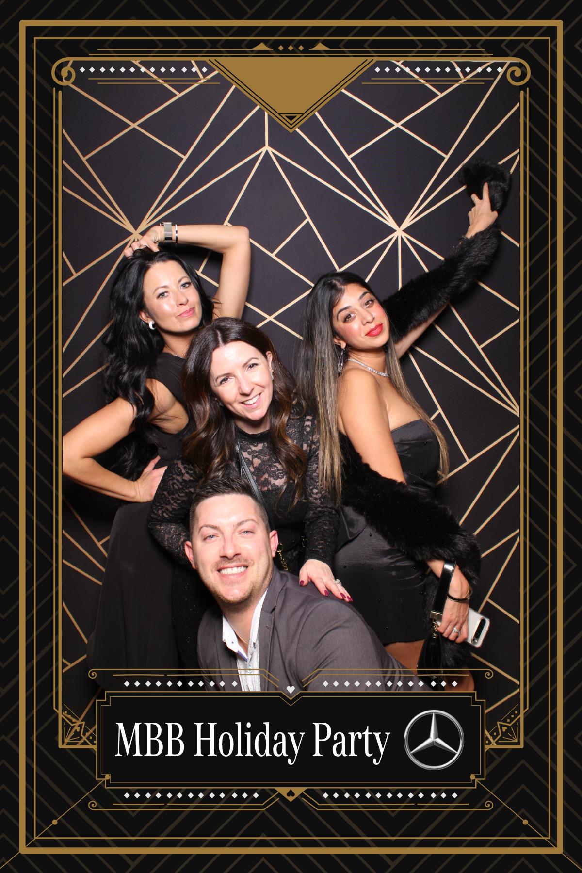 MB Burlington Christmas Party | View more photos from the event at gallery.myselfiemirror.ca/u/romanmyselfiemirrorca/MB-Burlington-Christmas-Party-0