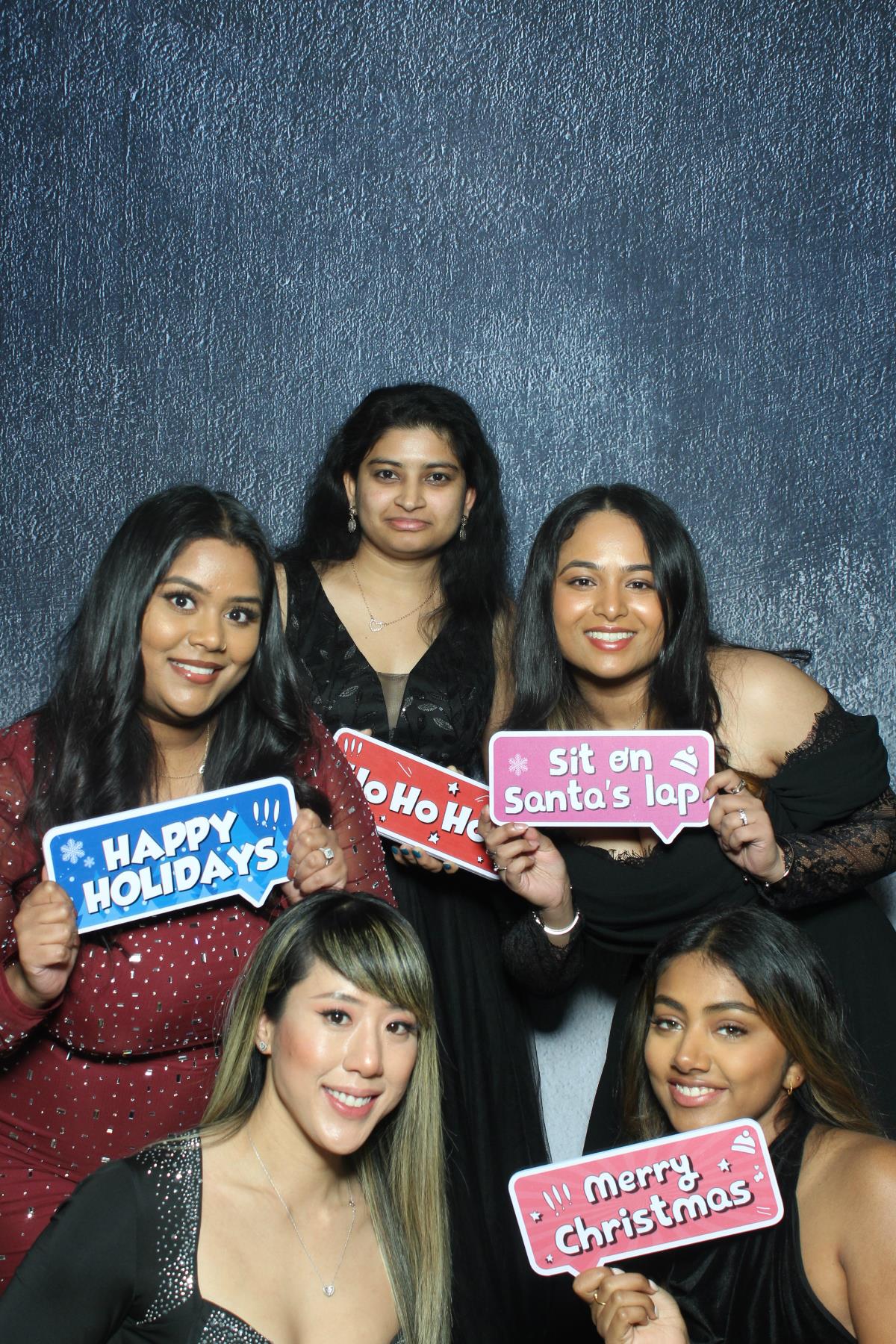 MCAN Holiday Party | View more photos from the event at gallery.myselfiemirror.ca/u/romanmyselfiemirrorca/MCAN-Holiday-Party