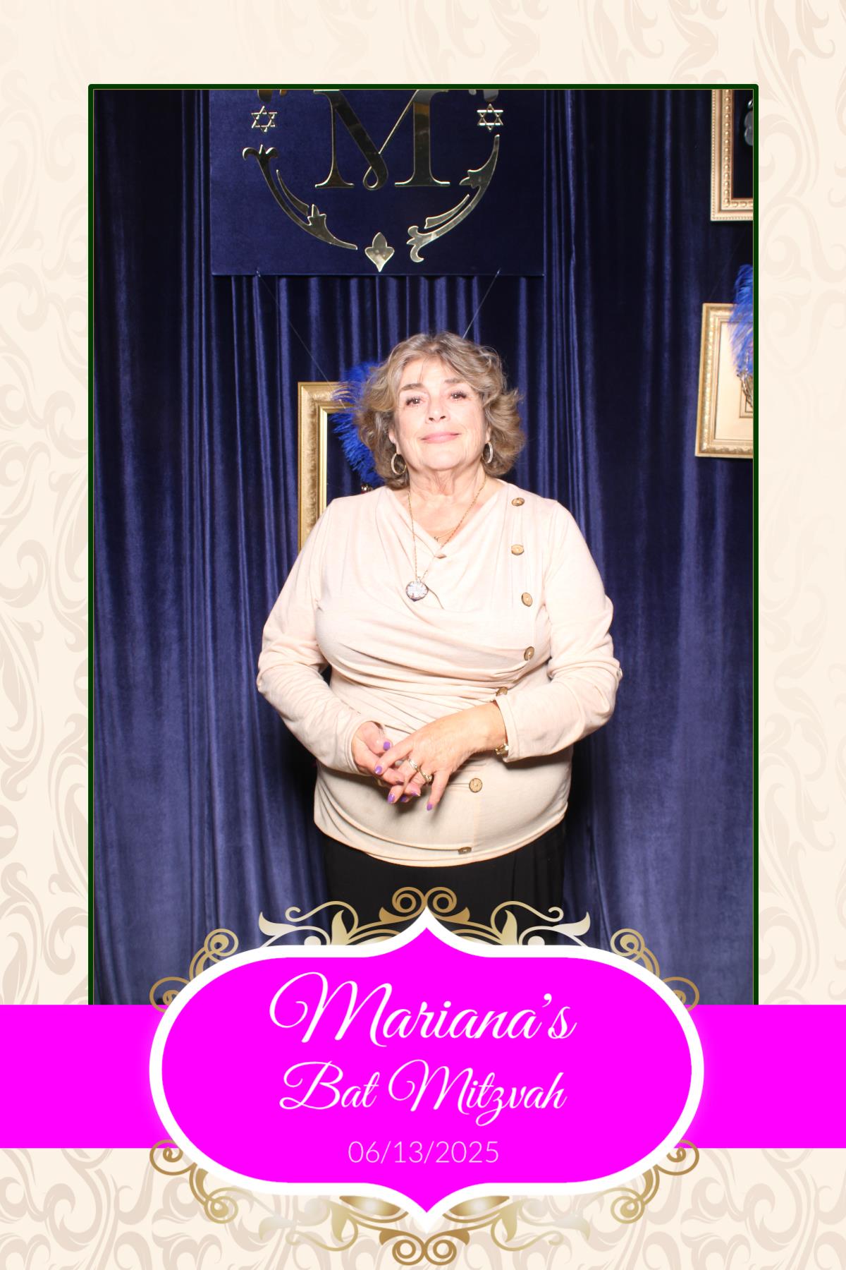 Mariana's Bat Mitzvah | View more photos from the event at gallery.myselfiemirror.ca/u/romanmyselfiemirrorca/Marianas-Bat-Mitzvah
