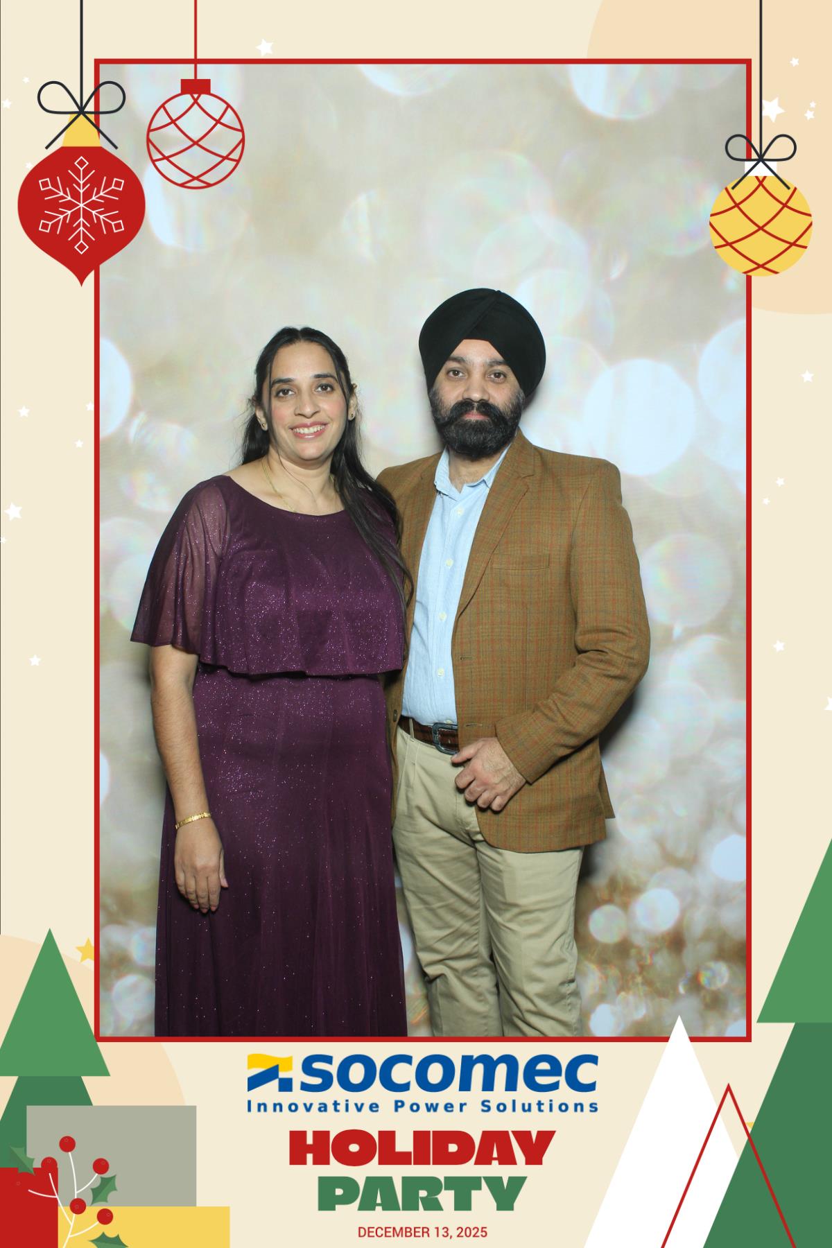 Powersmiths Holiday Party | View more photos from the event at gallery.myselfiemirror.ca/u/romanmyselfiemirrorca/Powersmiths-Holiday-Party-0