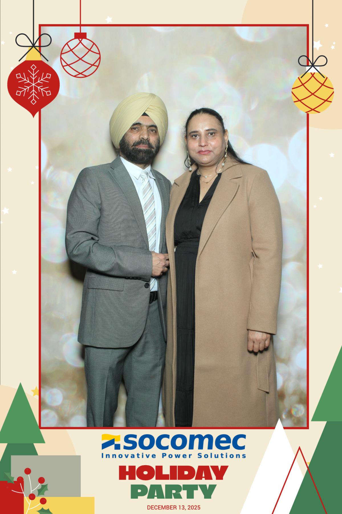Powersmiths Holiday Party | View more photos from the event at gallery.myselfiemirror.ca/u/romanmyselfiemirrorca/Powersmiths-Holiday-Party-0