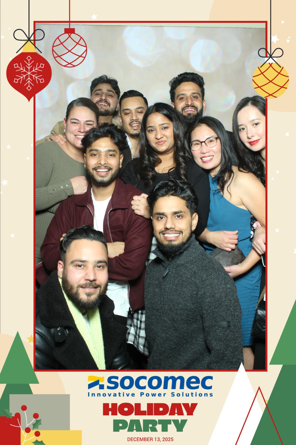 Powersmiths Holiday Party | View more photos from the event at gallery.myselfiemirror.ca/u/romanmyselfiemirrorca/Powersmiths-Holiday-Party-0