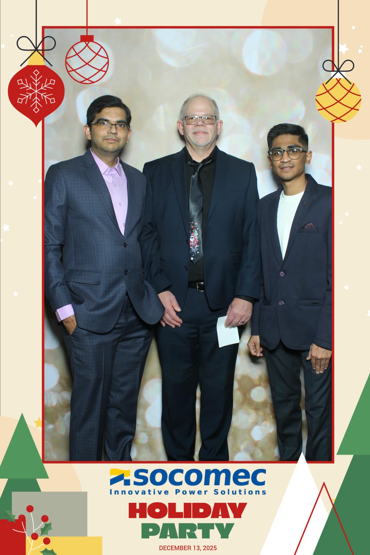 Powersmiths Holiday Party | View more photos from the event at gallery.myselfiemirror.ca/u/romanmyselfiemirrorca/Powersmiths-Holiday-Party-0