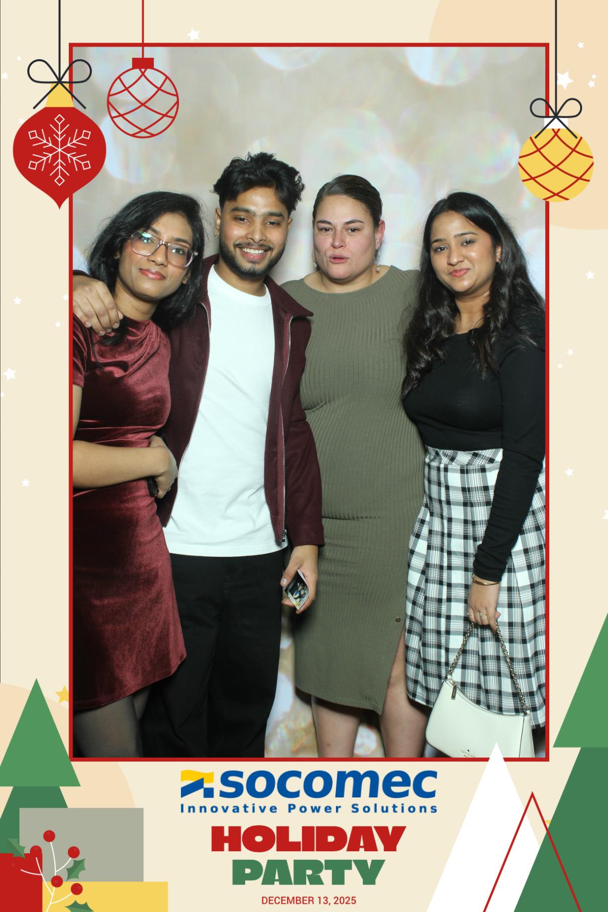 Powersmiths Holiday Party | View more photos from the event at gallery.myselfiemirror.ca/u/romanmyselfiemirrorca/Powersmiths-Holiday-Party-0