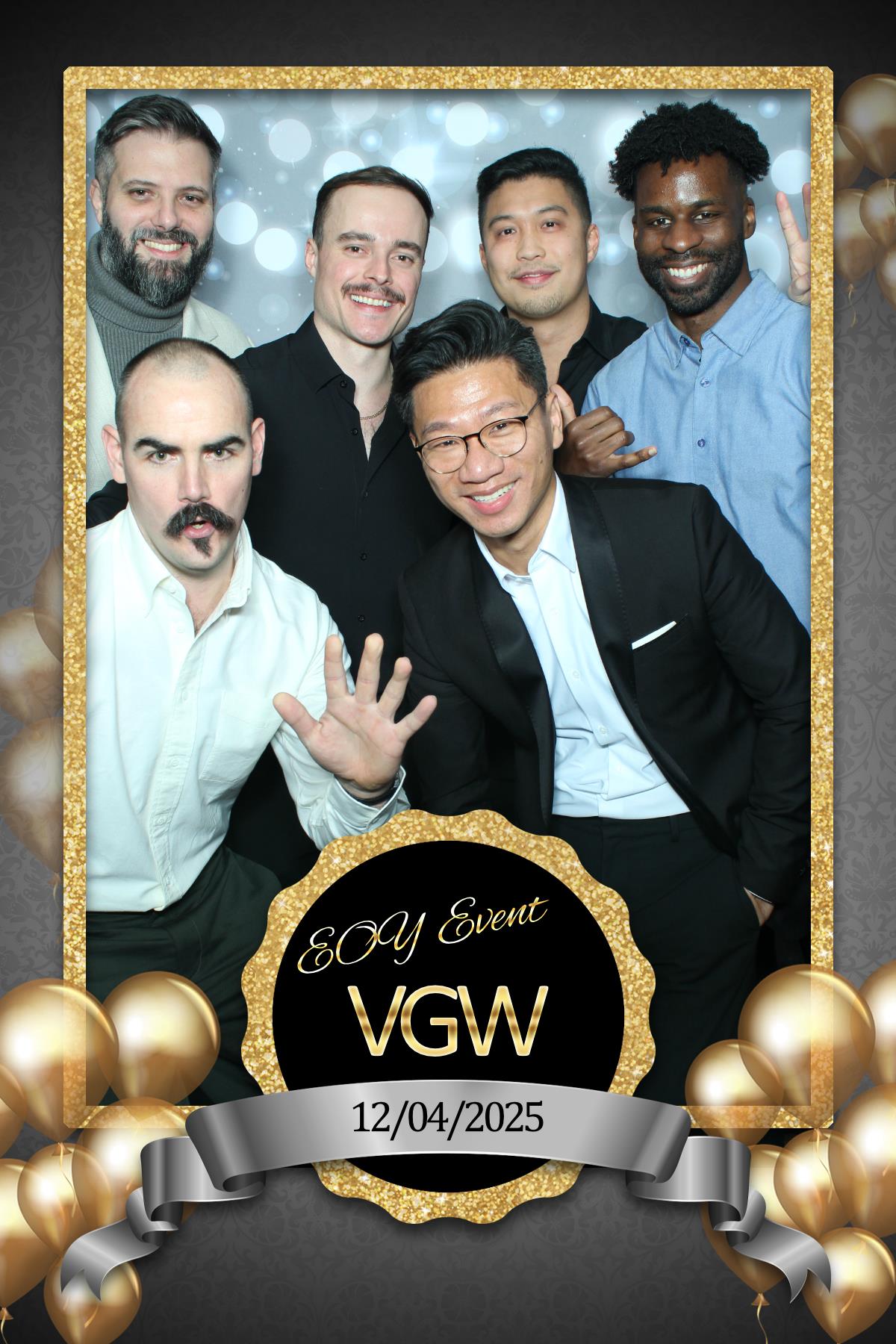 VGW End of Year Party | View more photos from the event at gallery.myselfiemirror.ca/u/romanmyselfiemirrorca/VGW-End-of-Year-Party-0