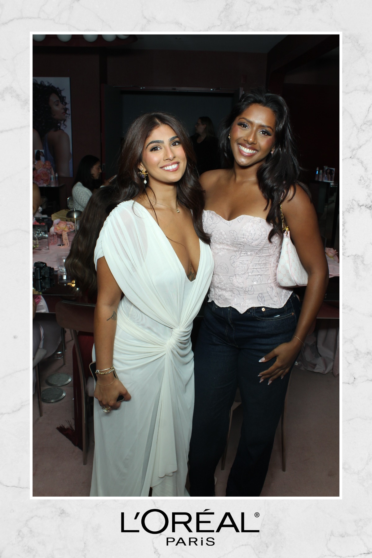 L’Oréal Paris Intimate Influencer Moment | View more photos from the event at gallery.myselfiemirror.ca/u/romanmyselfiemirrorca/L’Oréal-Paris-Intimate-Influencer-Moment