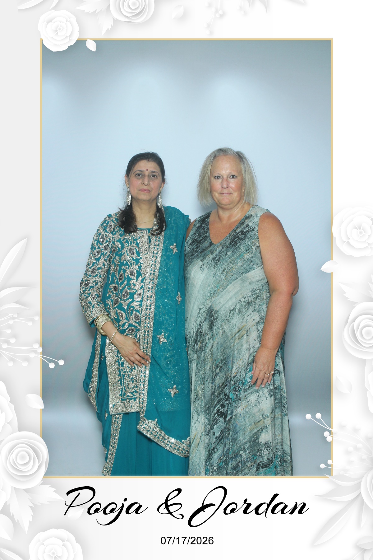 Pooja & Jordan | View more photos from the event at gallery.myselfiemirror.ca/u/romanmyselfiemirrorca/Pooja-Jordan