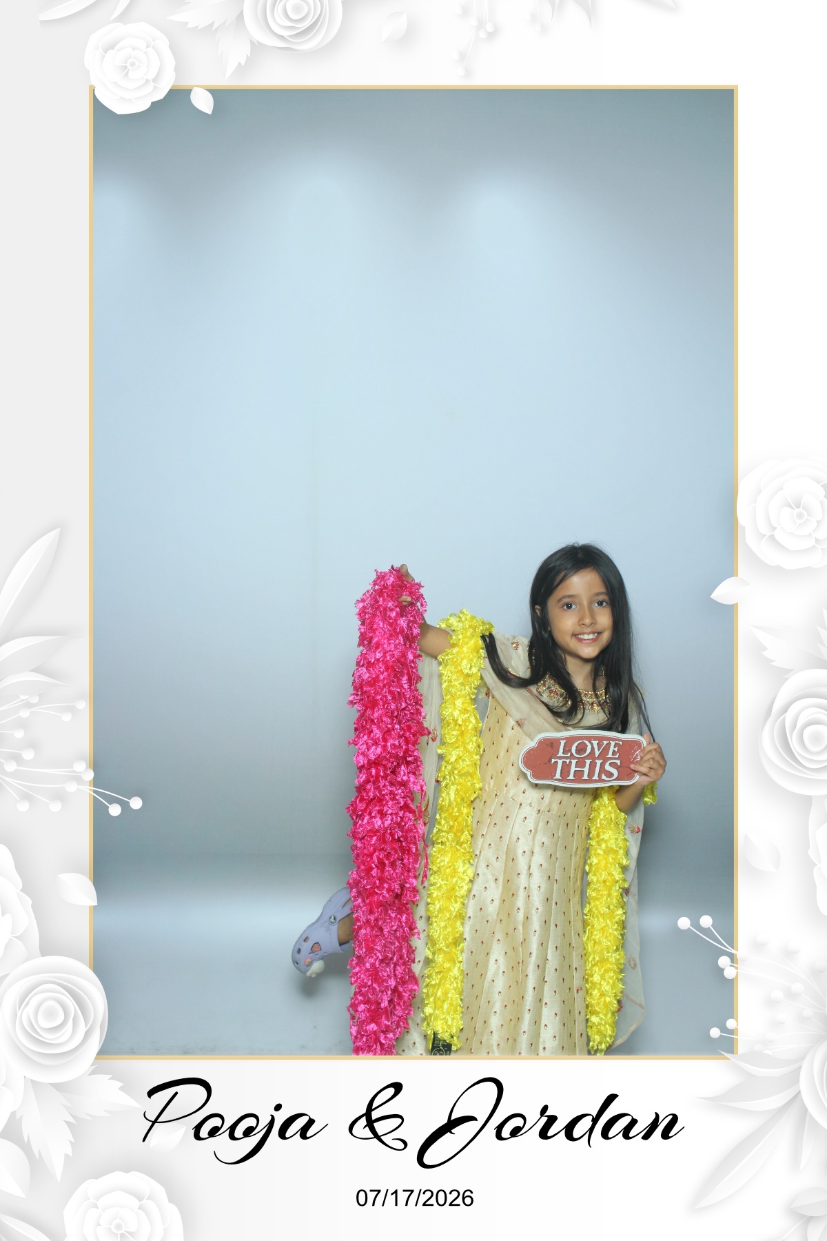 Pooja & Jordan | View more photos from the event at gallery.myselfiemirror.ca/u/romanmyselfiemirrorca/Pooja-Jordan