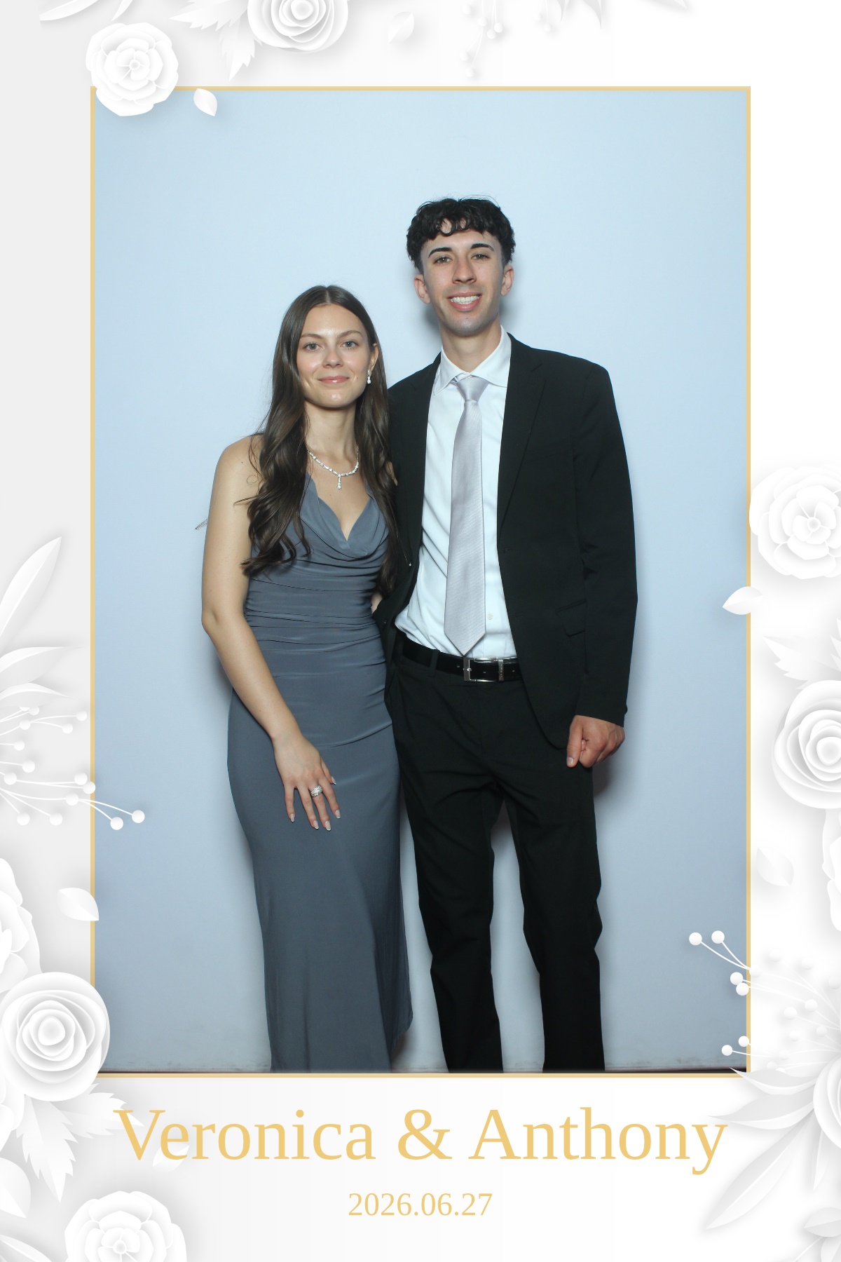 Veronica & Anthony | View more photos from the event at gallery.myselfiemirror.ca/u/romanmyselfiemirrorca/Veronica-Anthony