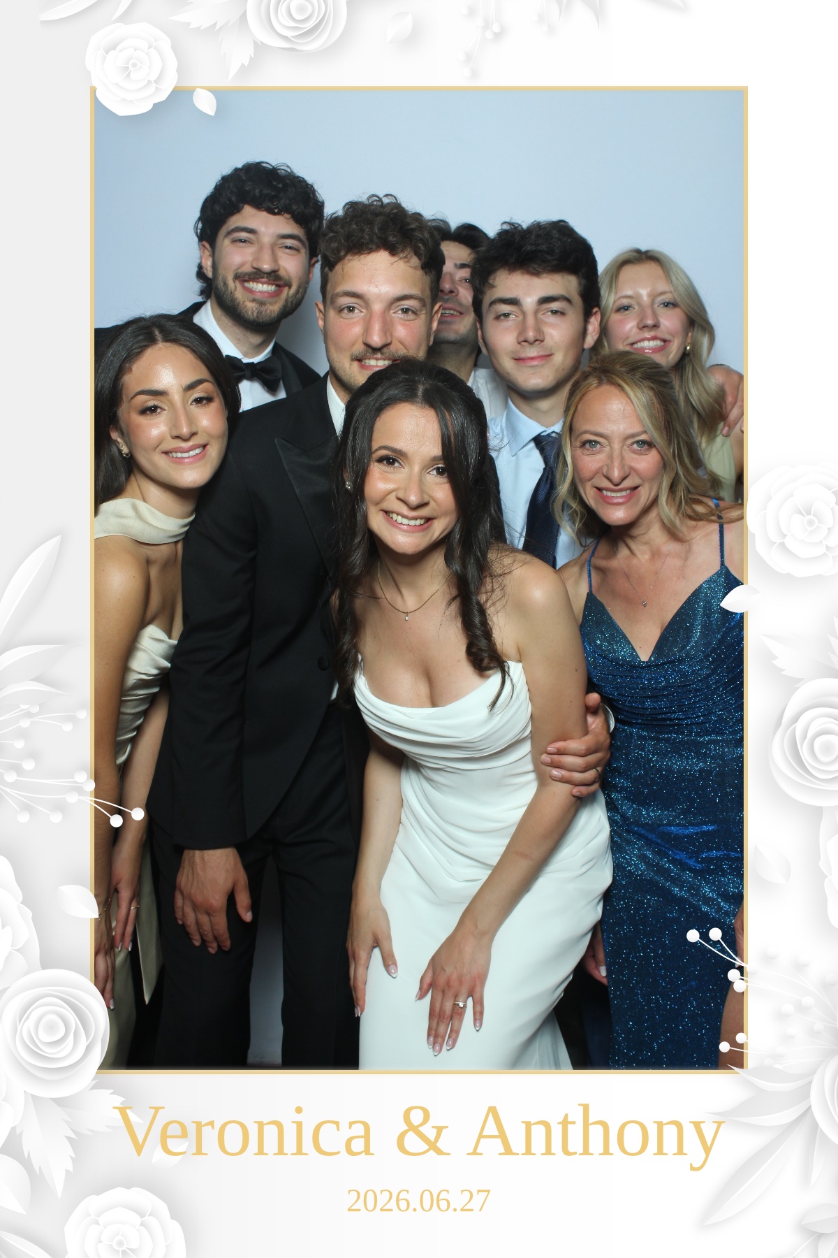 Veronica & Anthony | View more photos from the event at gallery.myselfiemirror.ca/u/romanmyselfiemirrorca/Veronica-Anthony